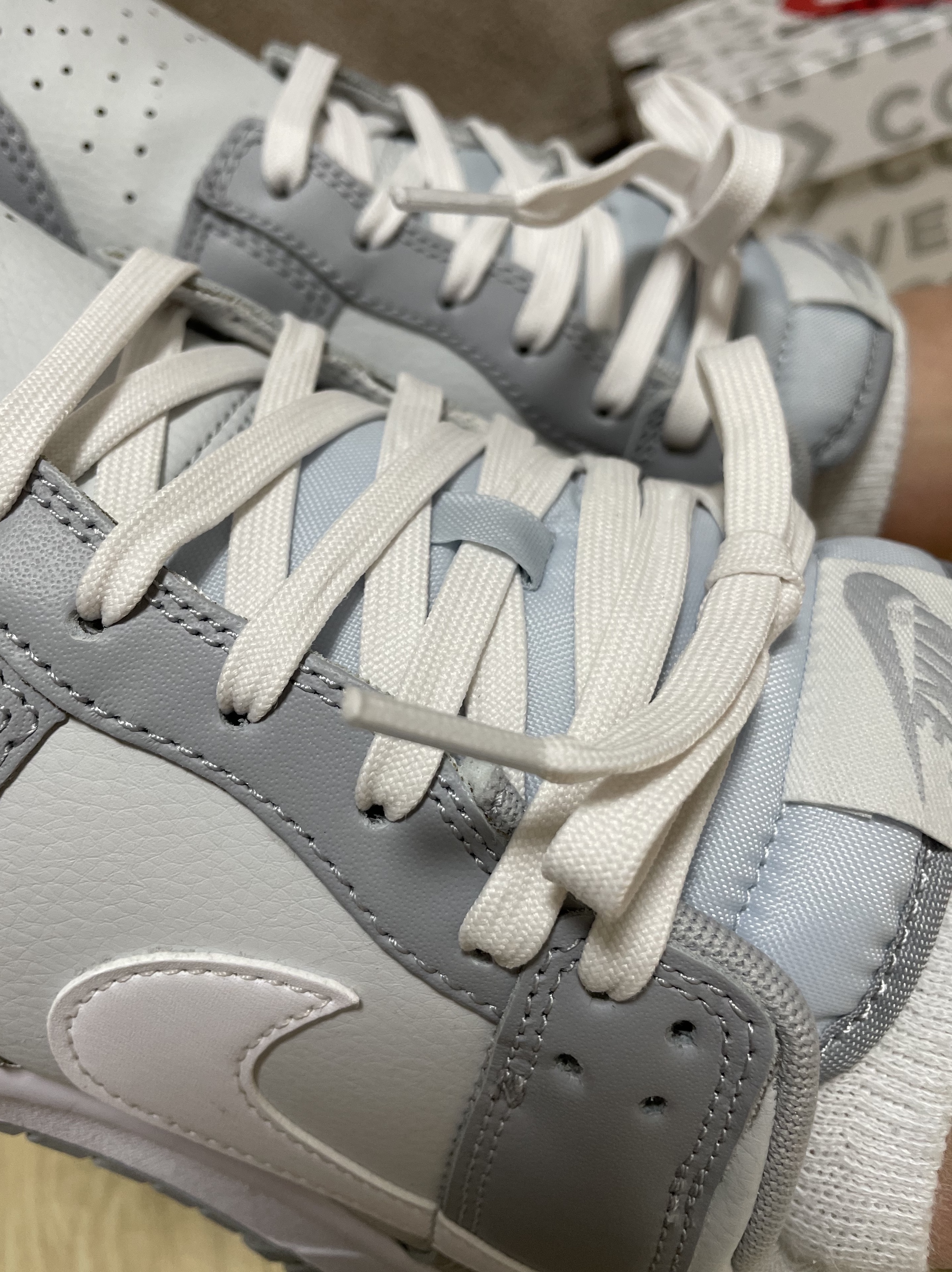 Nike Dunk Low Retro Wolf Grey 착용 스타일 - 2