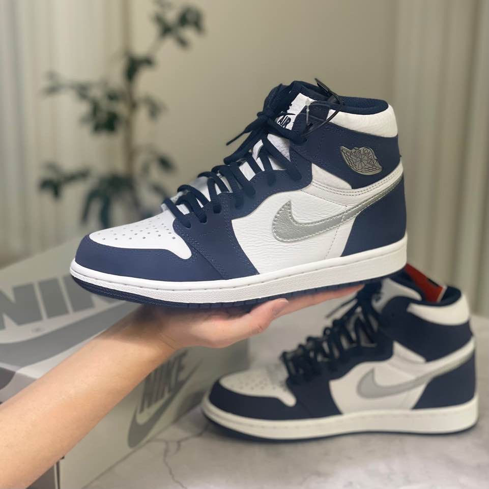 Jordan 1 Retro High OG CO.JP Midnight Navy 착용 스타일 - 4