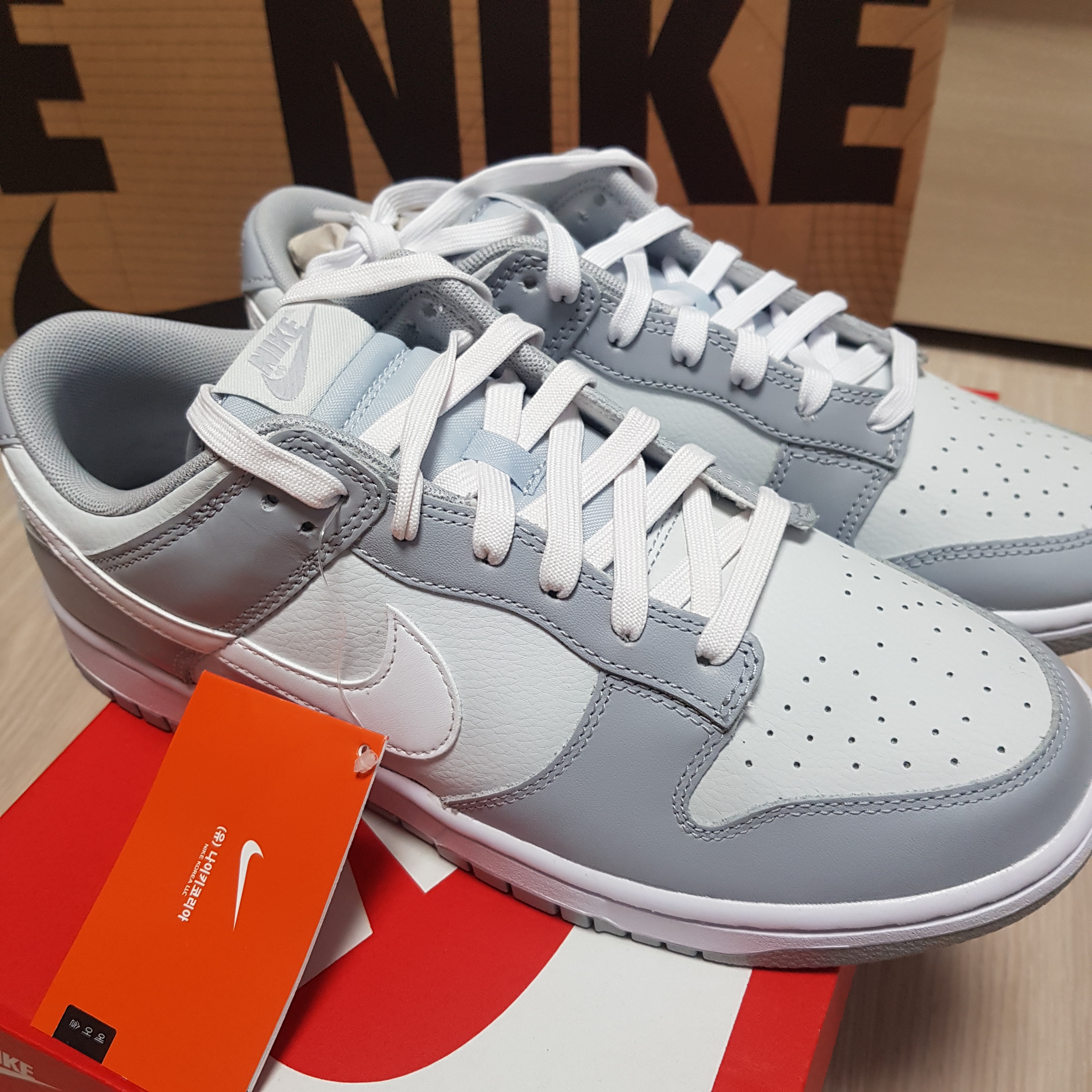 Nike Dunk Low Retro Wolf Grey 착용 스타일 - 1