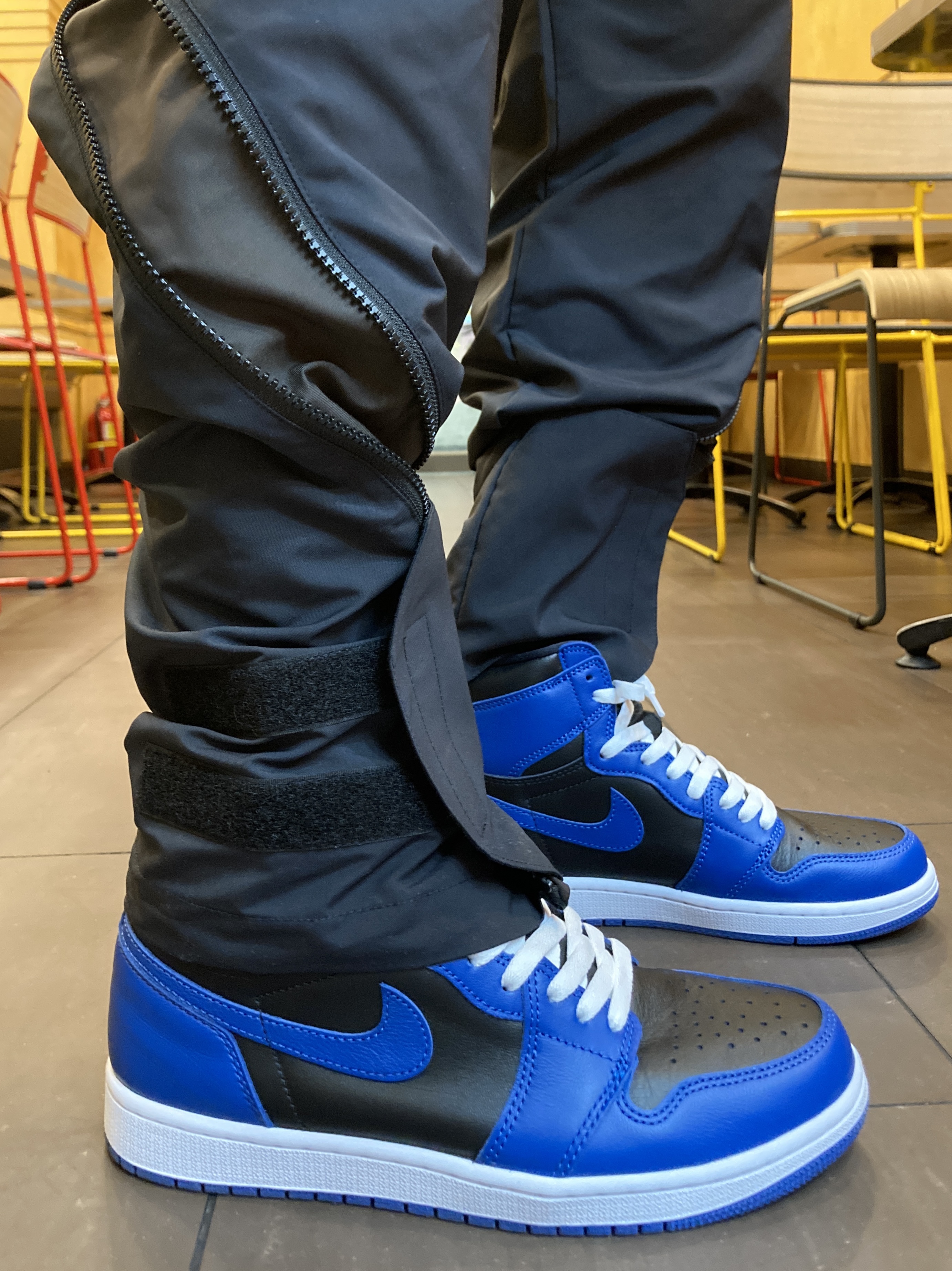 Jordan 1 Retro High OG Dark Marina Blue 착용 스타일 - 2