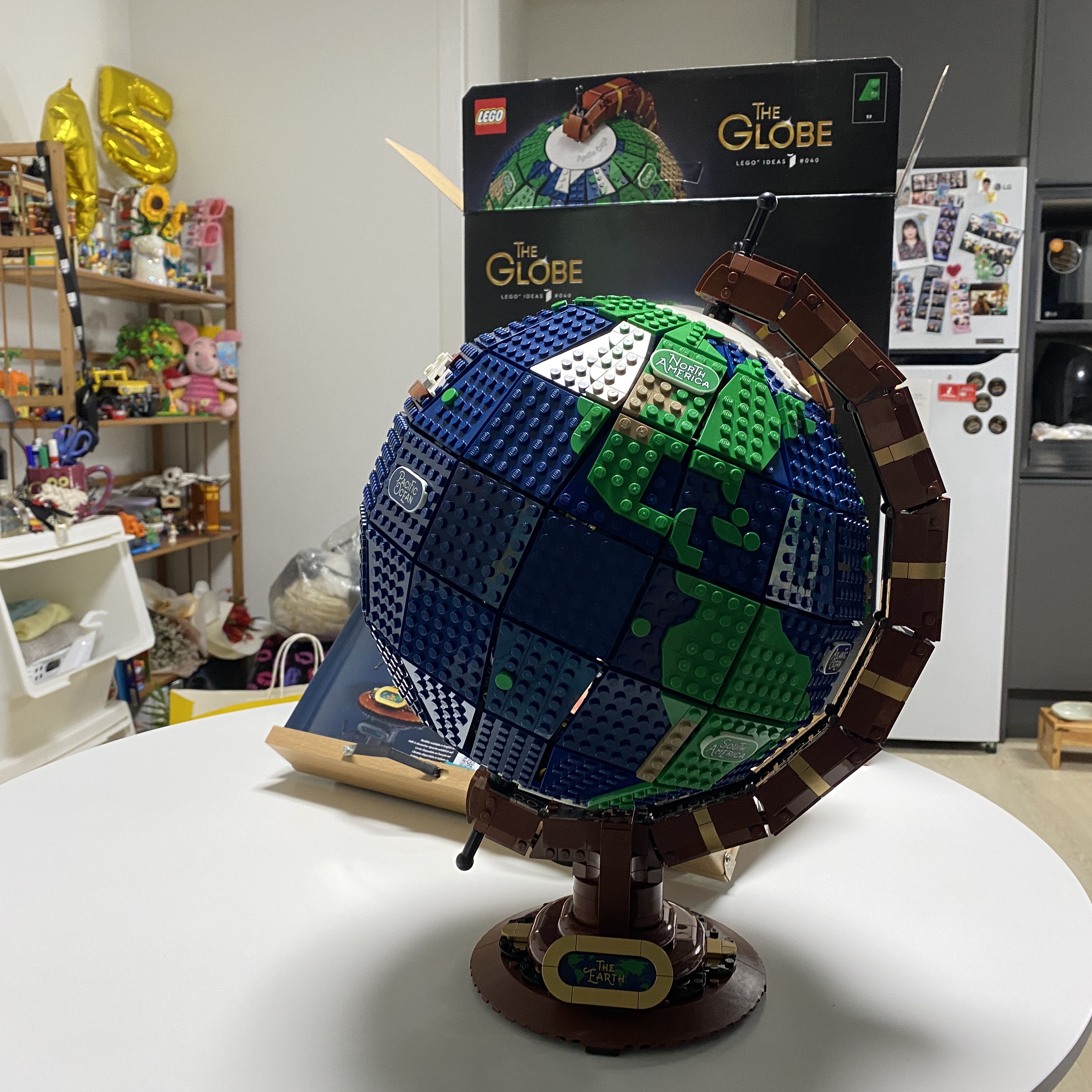 Lego The Globe 착용 스타일 - 1