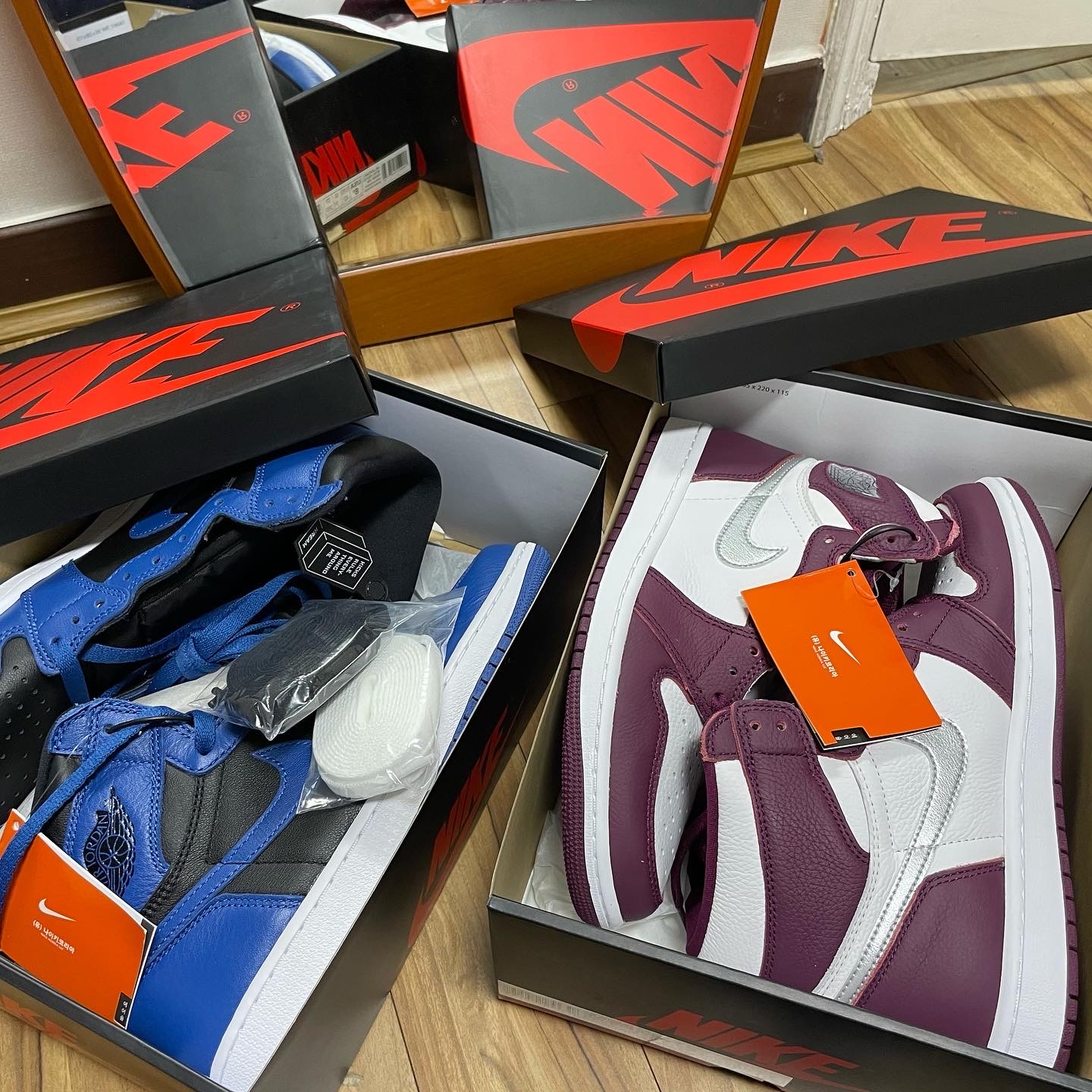 Jordan 1 Retro High OG Bordeaux, Jordan 1 Retro High OG Dark Marina Blue 착용 스타일 - 2