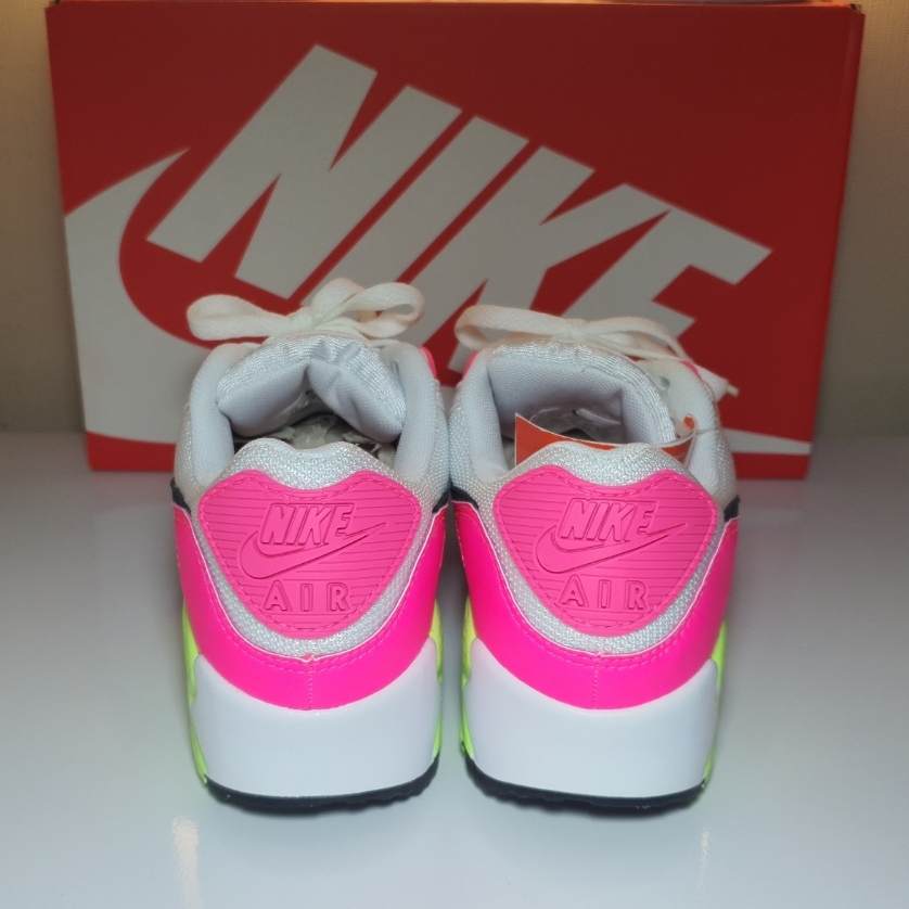 (W) Nike Air Max 90 Watermelon 착용 스타일 - 2