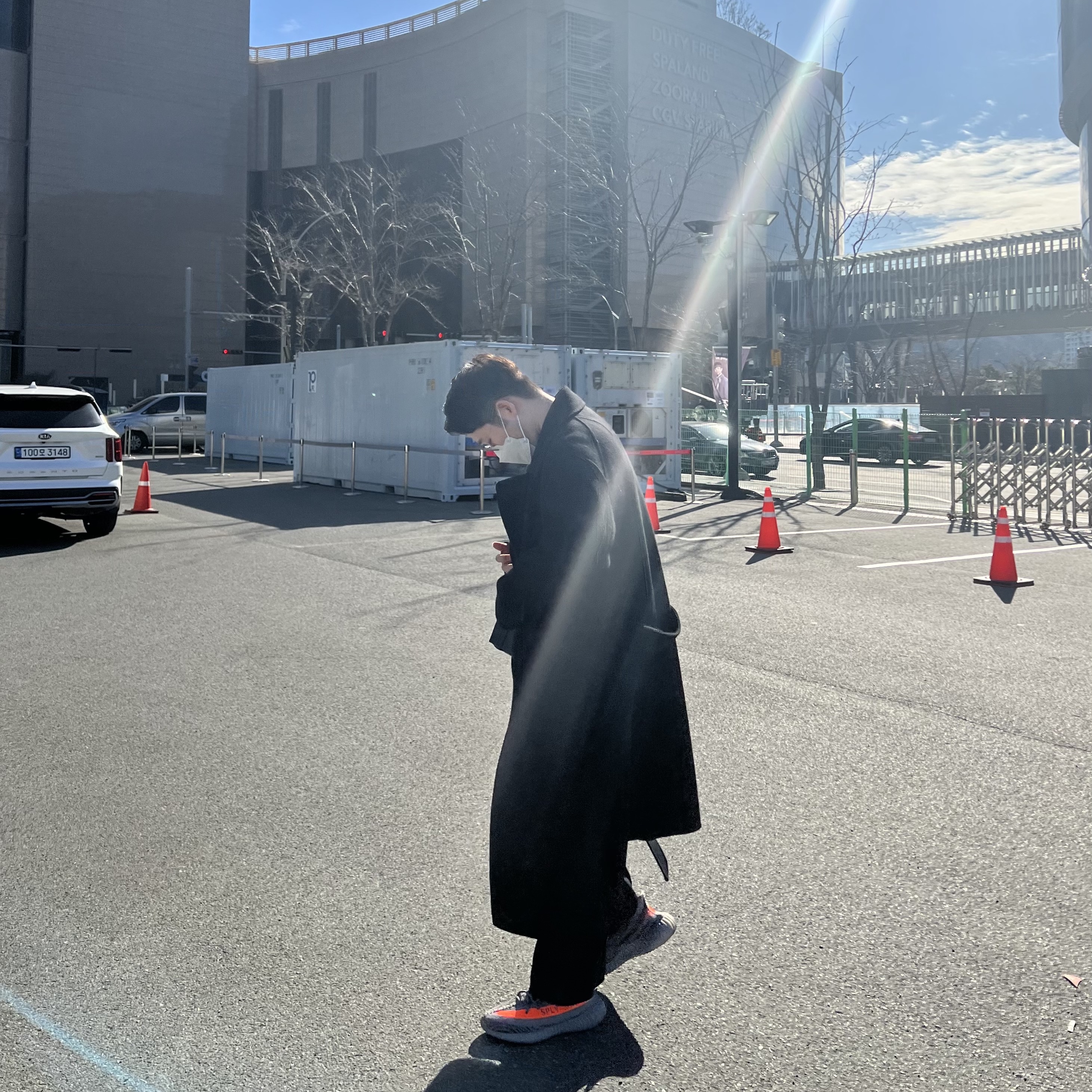 Adidas Yeezy Boost 350 V2 Beluga - Reflective 착용 스타일 - 2