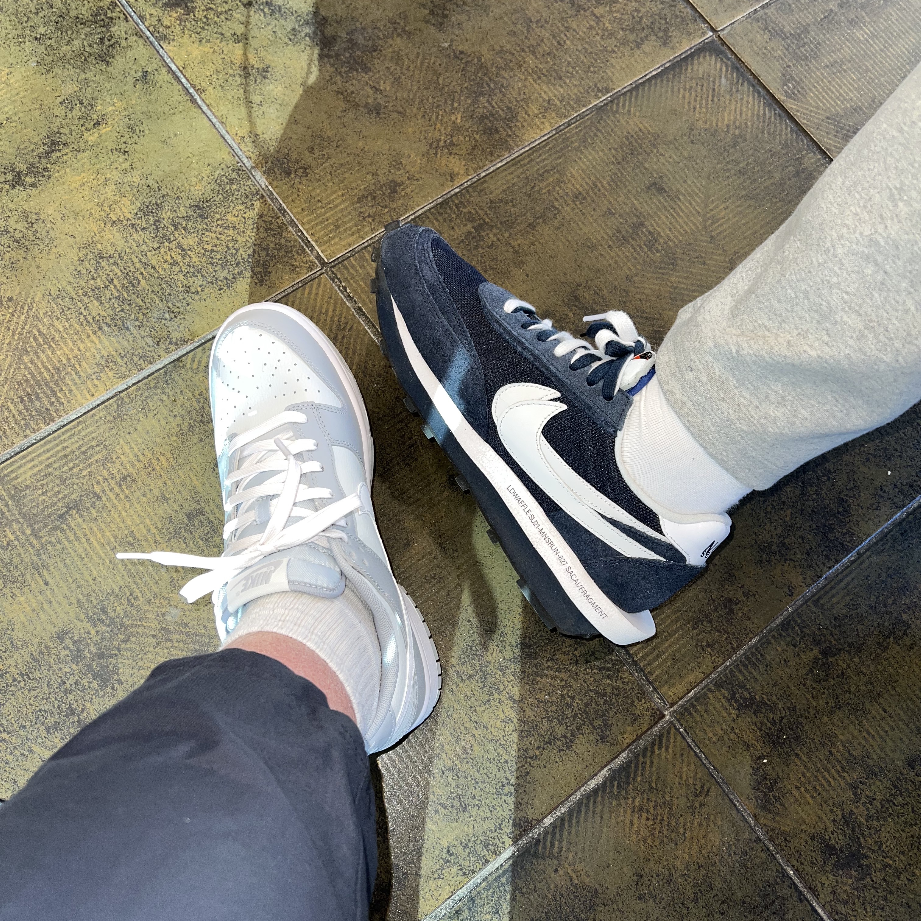 Nike Dunk Low Retro Wolf Grey, Nike x Sacai x Fragment LDWaffle Blackened Blue 착용 스타일