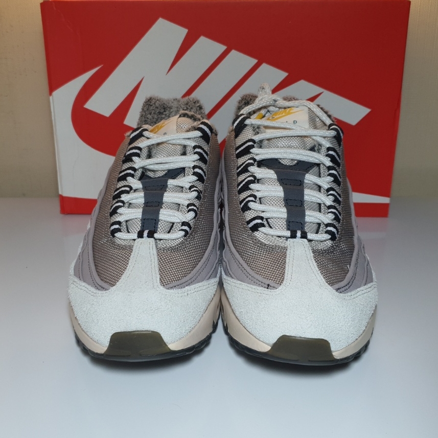 Nike Air Max 95 SE Enigma Stone 착용 스타일 - 1