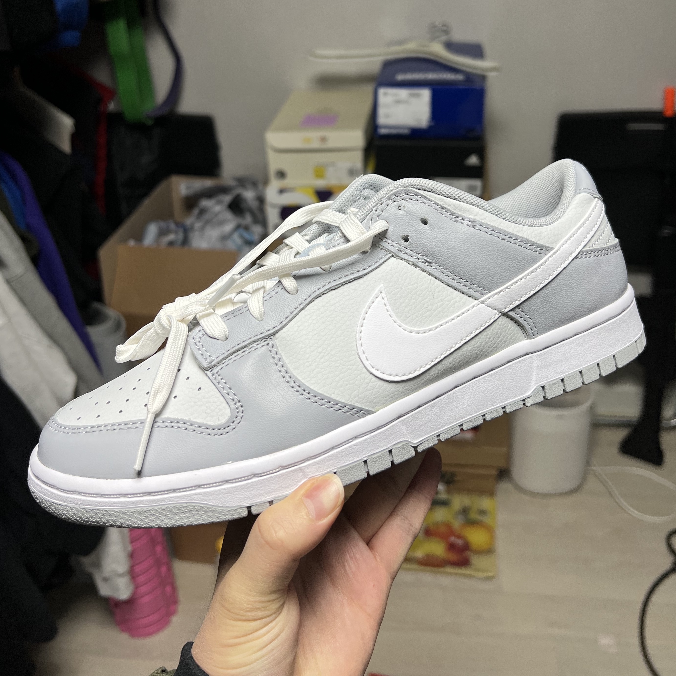 Nike Dunk Low Retro Wolf Grey 착용 스타일 - 1