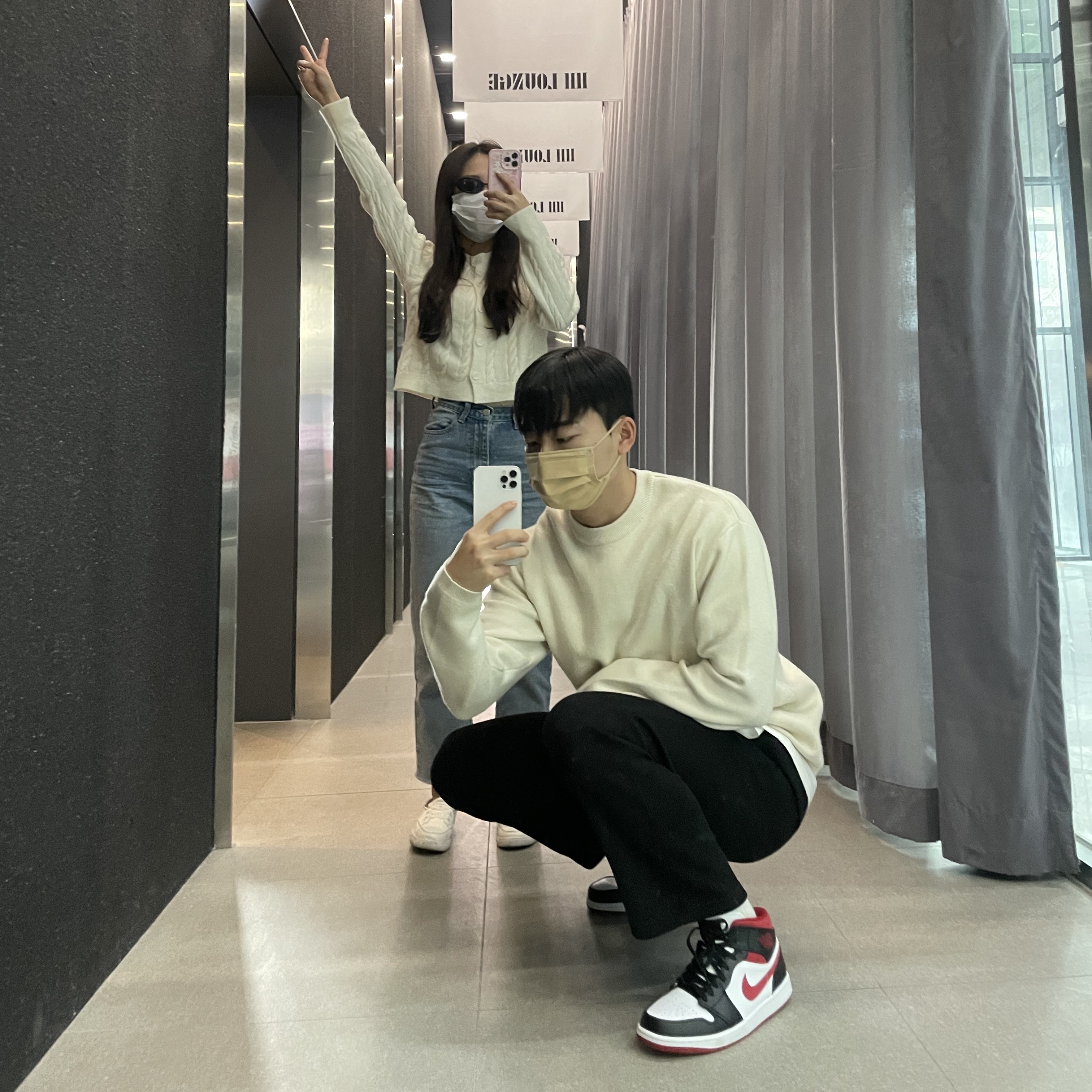 Jordan 1 Mid Gym Red Black White 착용 스타일