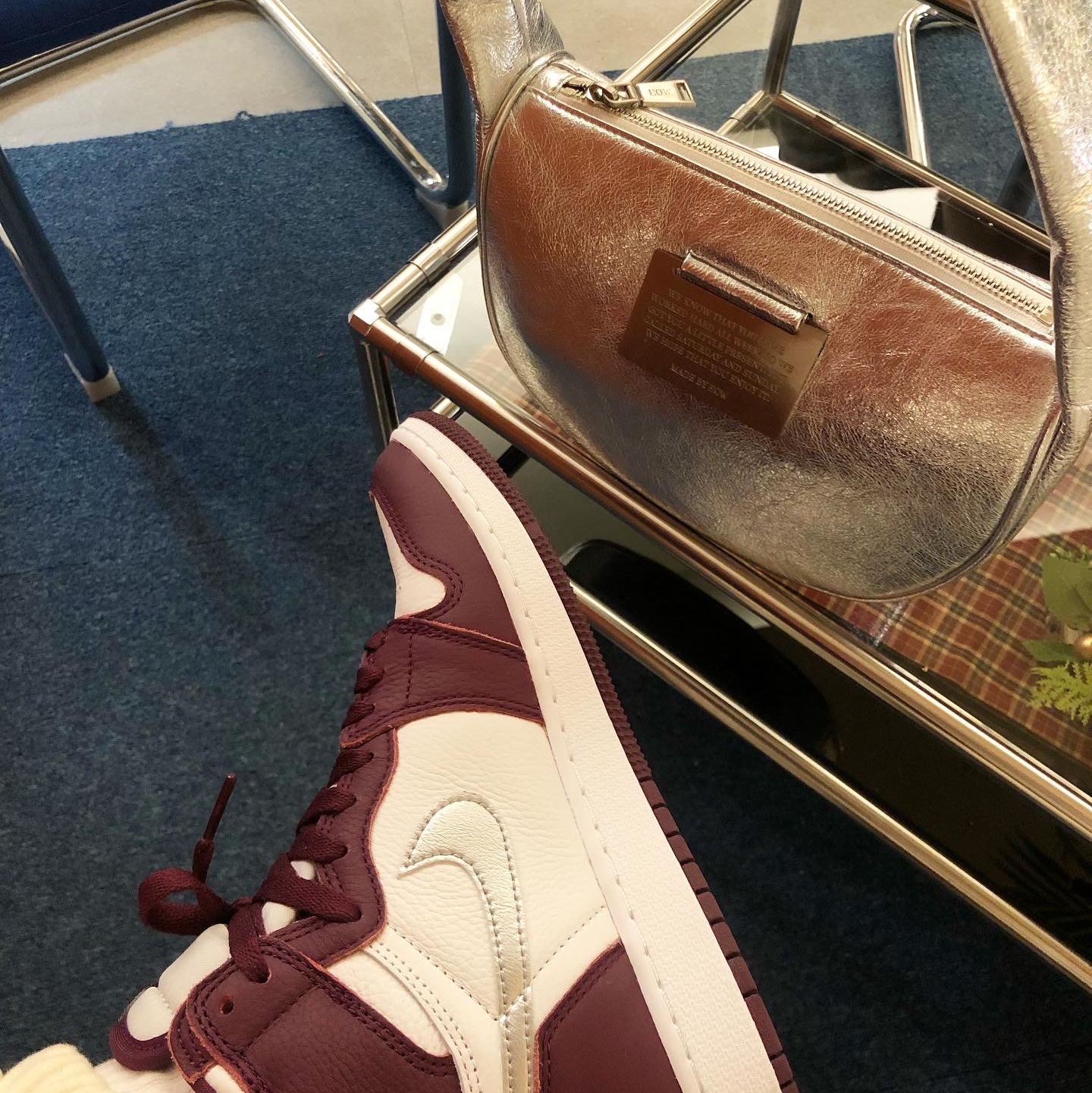 Jordan 1 Retro High OG Bordeaux, (GS) Jordan 1 Retro High OG Bordeaux 착용 스타일 - 2