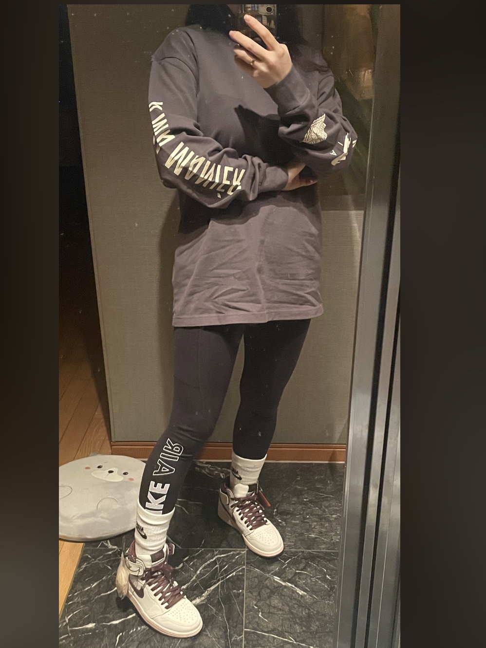 Jordan x A Ma Maniere L/S T-Shirt Midnight Fog - Asia, Jordan 1 x A Ma Maniere Retro High OG SP Sail and Burgundy 착용 스타일 - 2