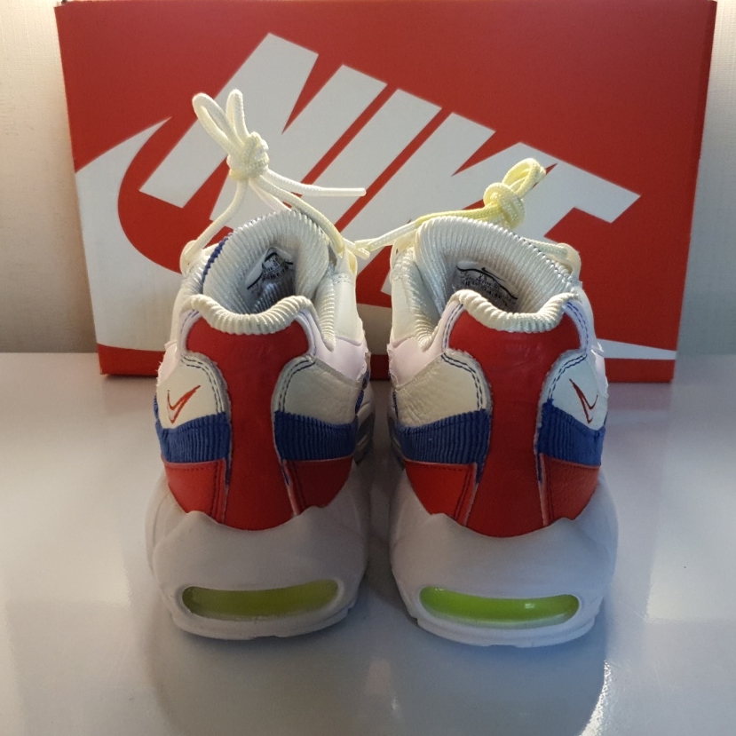(W) Nike Air Max 95 Corduroy Panache 착용 스타일 - 2