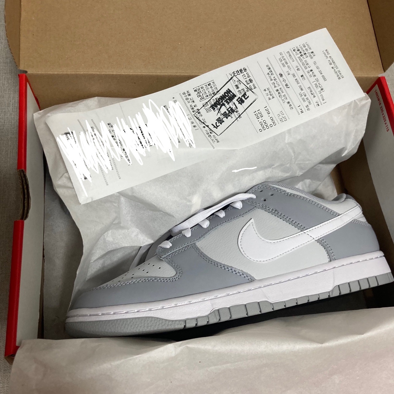 Nike Dunk Low Retro Wolf Grey 착용 스타일 - 2
