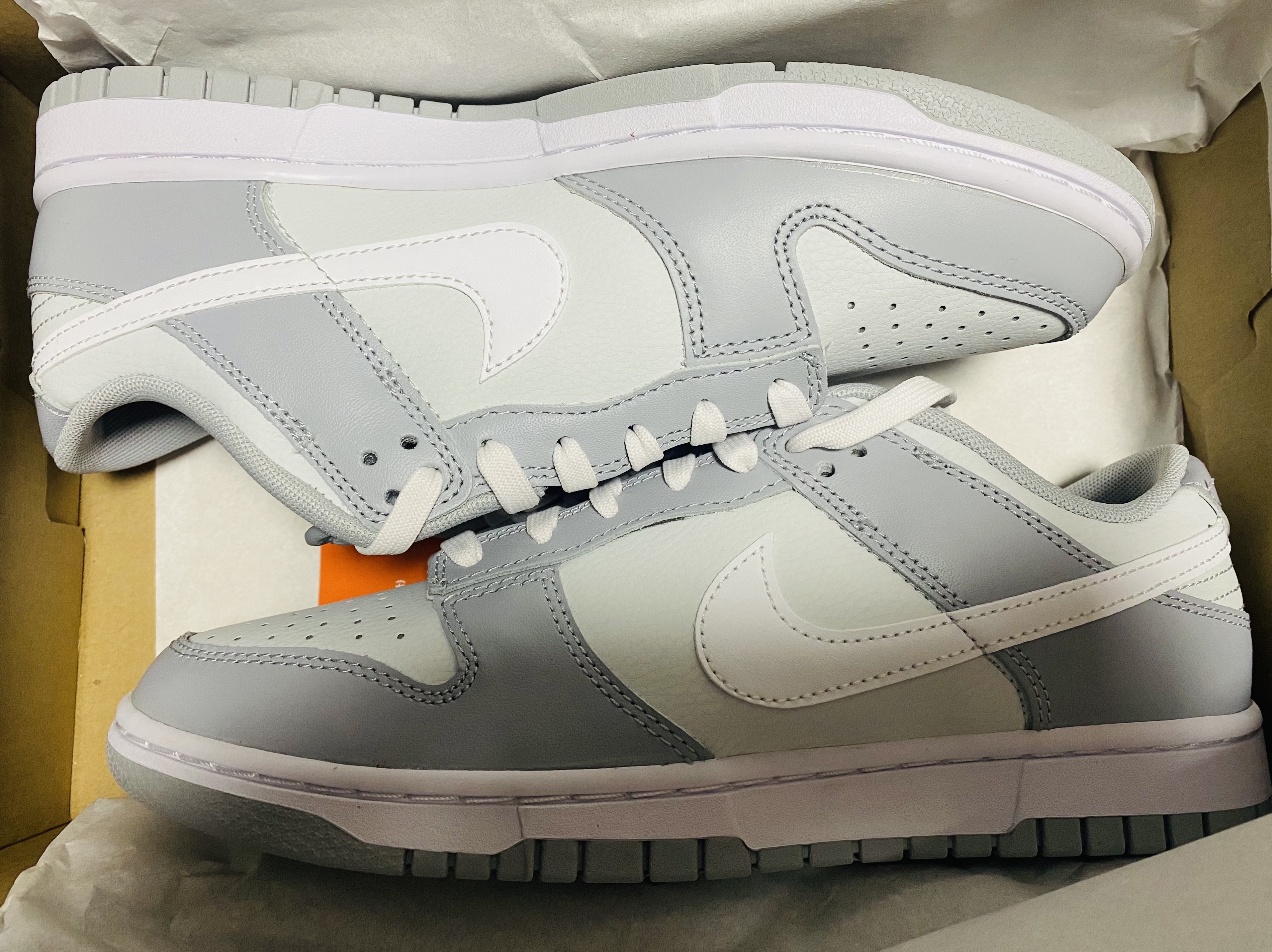 Nike Dunk Low Retro Wolf Grey 착용 스타일 - 1