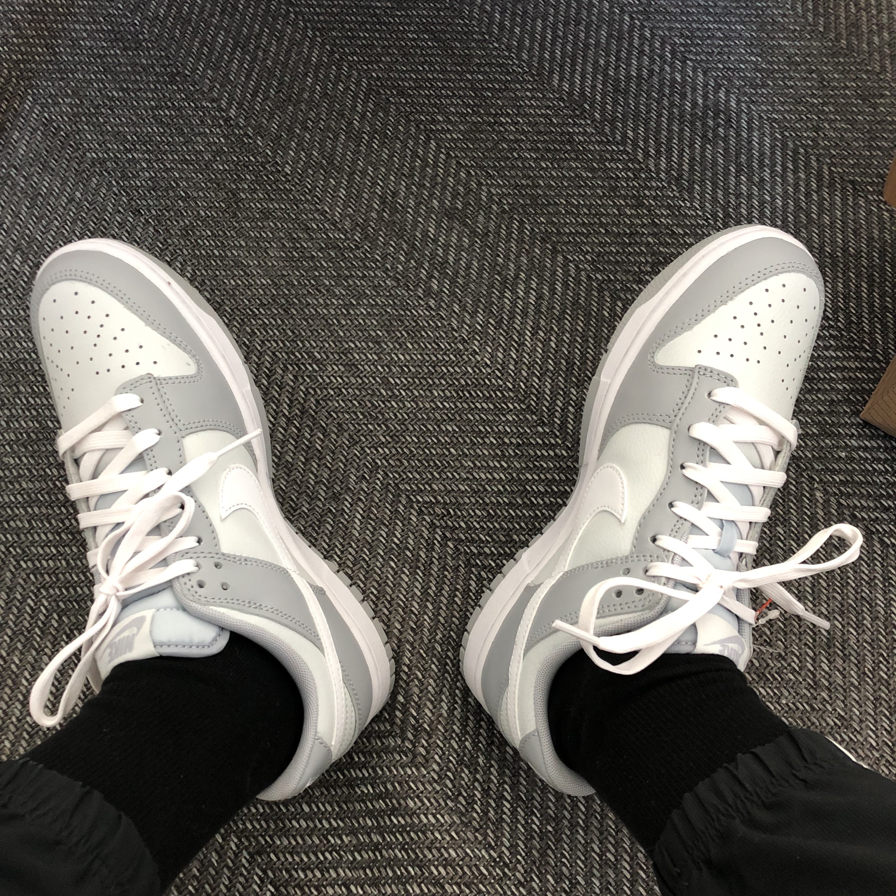 Nike Dunk Low Retro Wolf Grey 착용 스타일