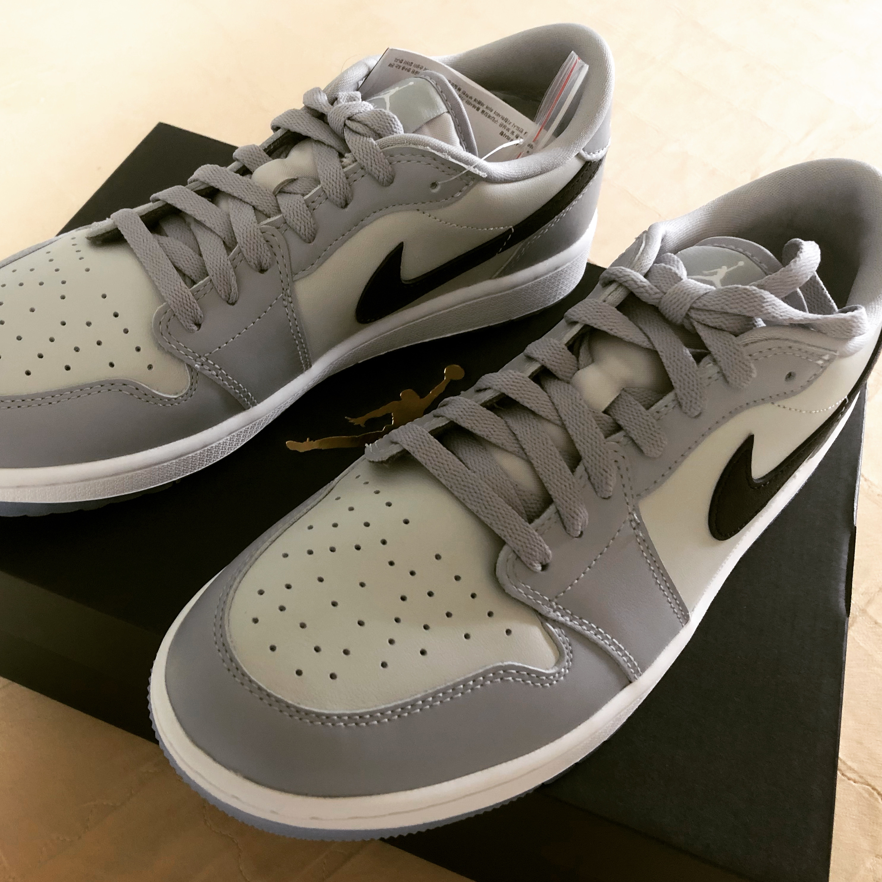 Jordan 1 Low Golf Wolf Grey 착용 스타일