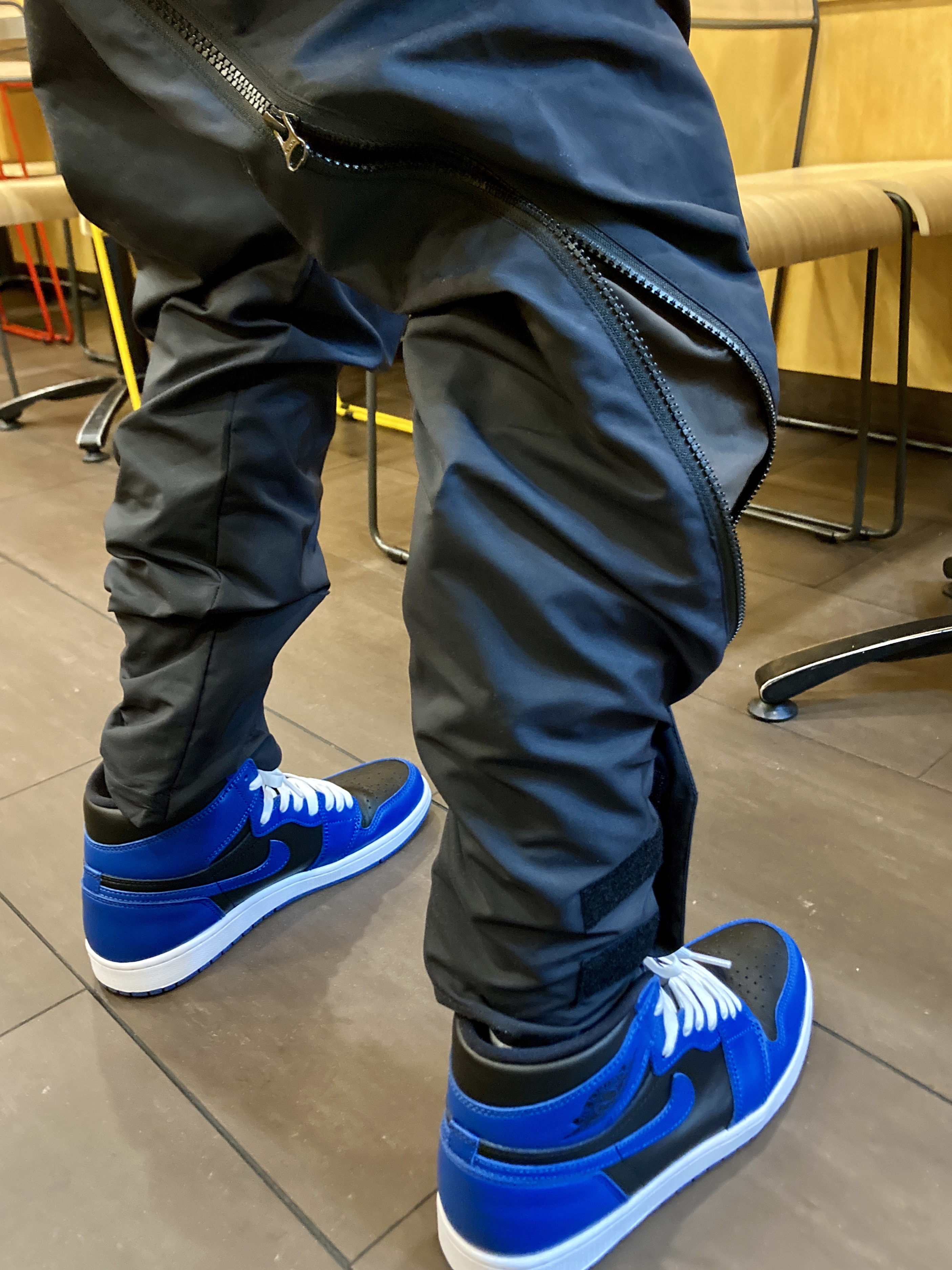 Jordan 1 Retro High OG Dark Marina Blue 착용 스타일 - 4