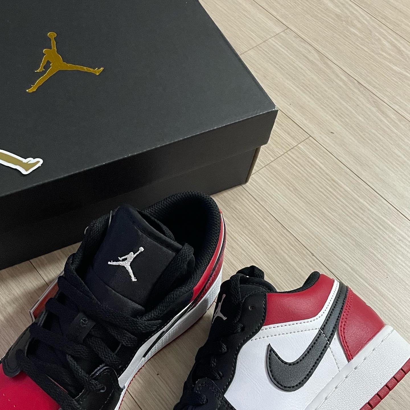 (GS) Jordan 1 Low Bred Toe 착용 스타일 - 2