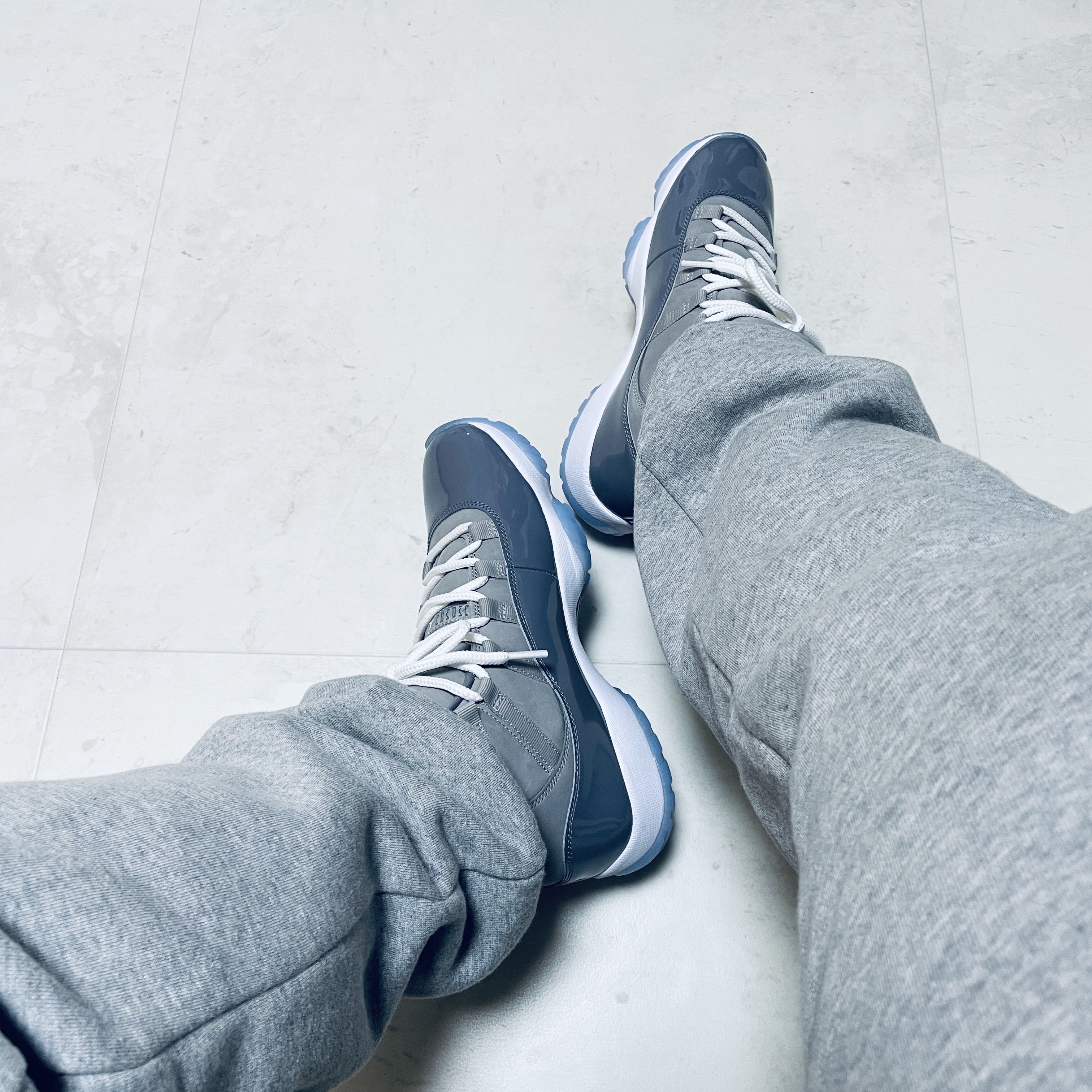 Jordan 11 Retro Cool Grey 2021 착용 스타일 - 1