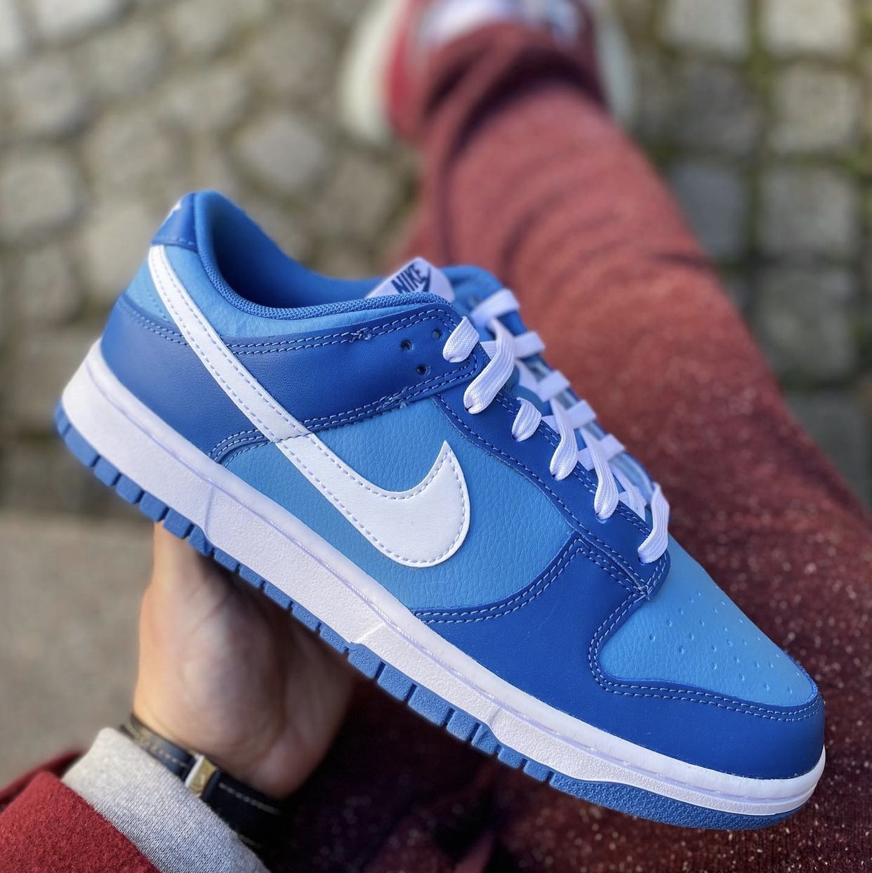 Nike Dunk Low Retro Dark Marina Blue 착용 스타일 - 2