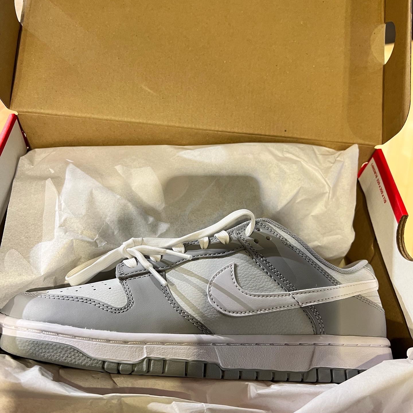 Nike Dunk Low Retro Wolf Grey 착용 스타일 - 3