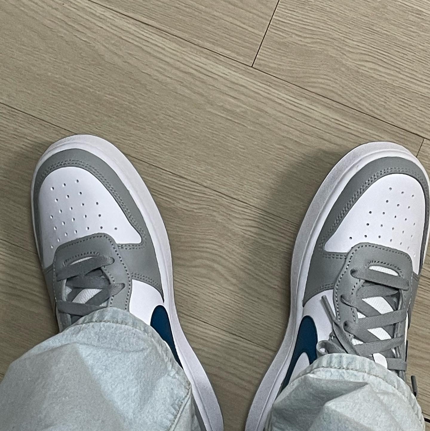 (GS) Nike Court Borough Low 2 Light Smoke Grey 착용 스타일 - 1