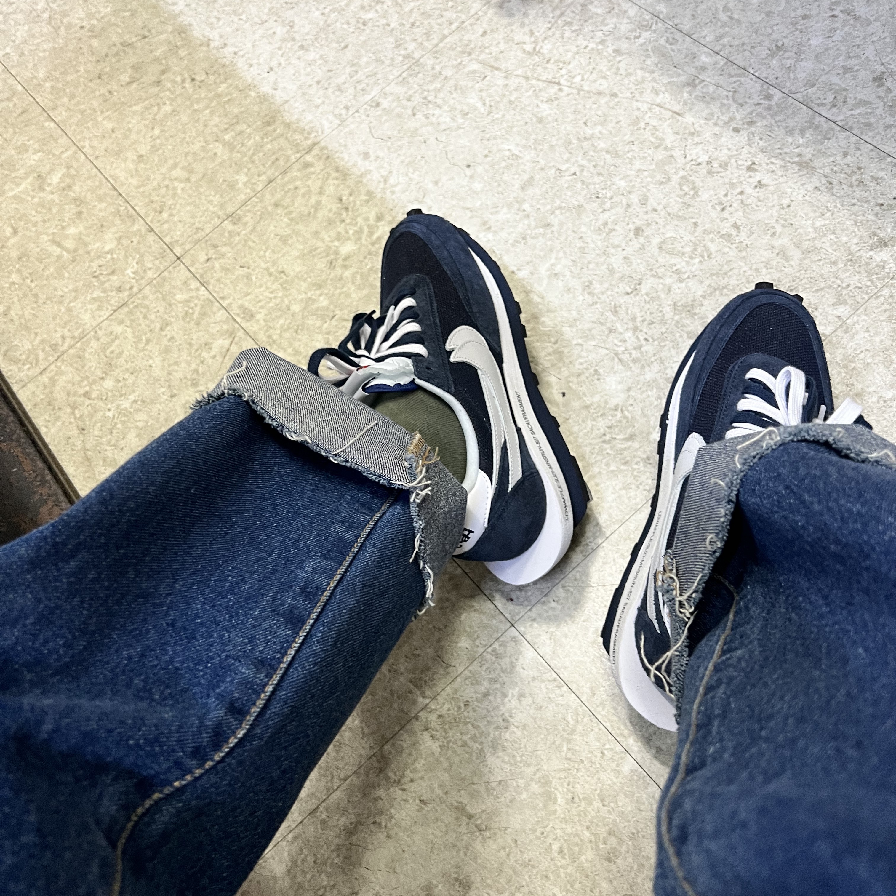 Nike x Sacai x Fragment LDWaffle Blackened Blue 착용 스타일