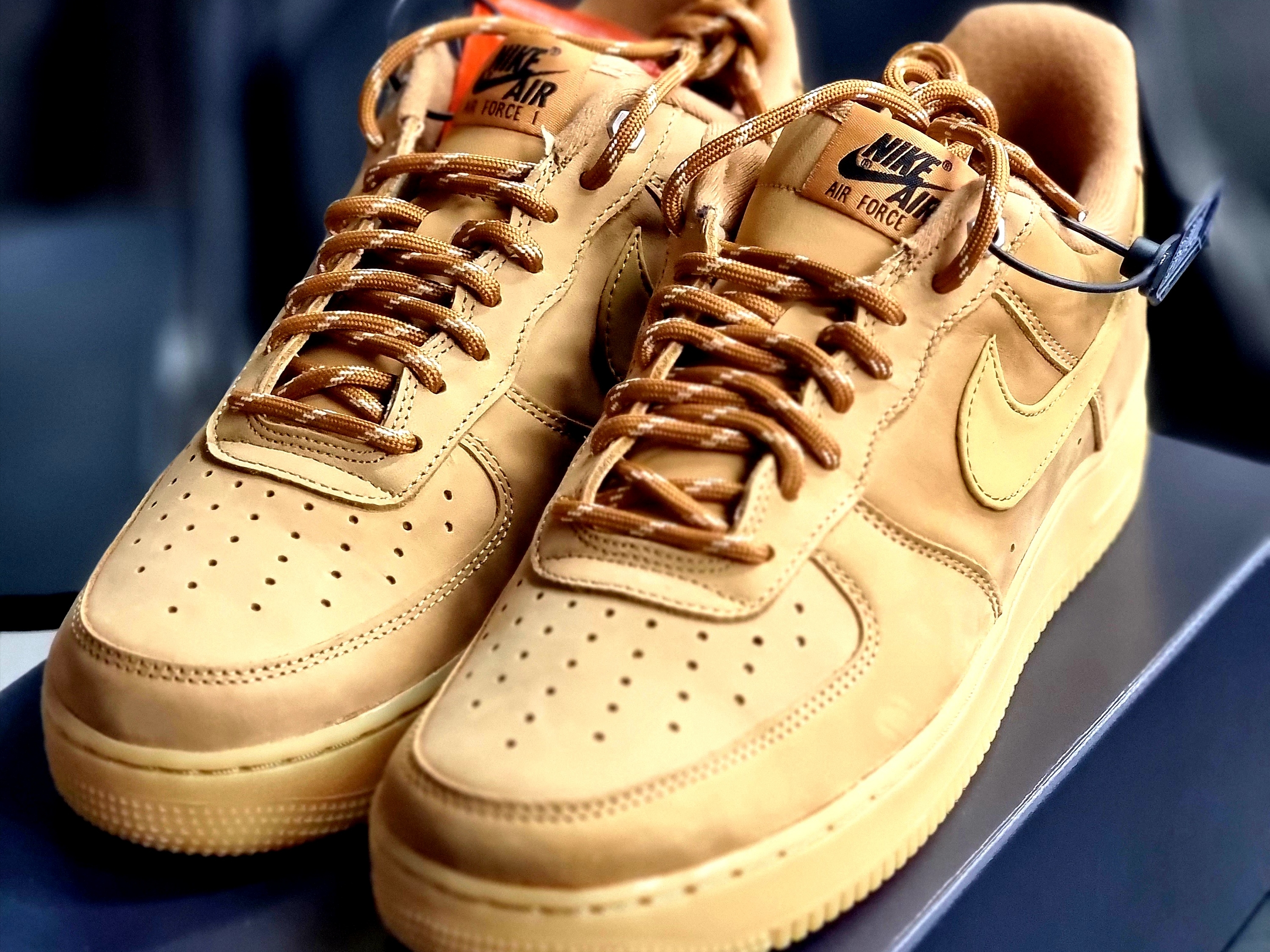 Nike Air Force 1 '07 WB Flax 착용 스타일 - 2