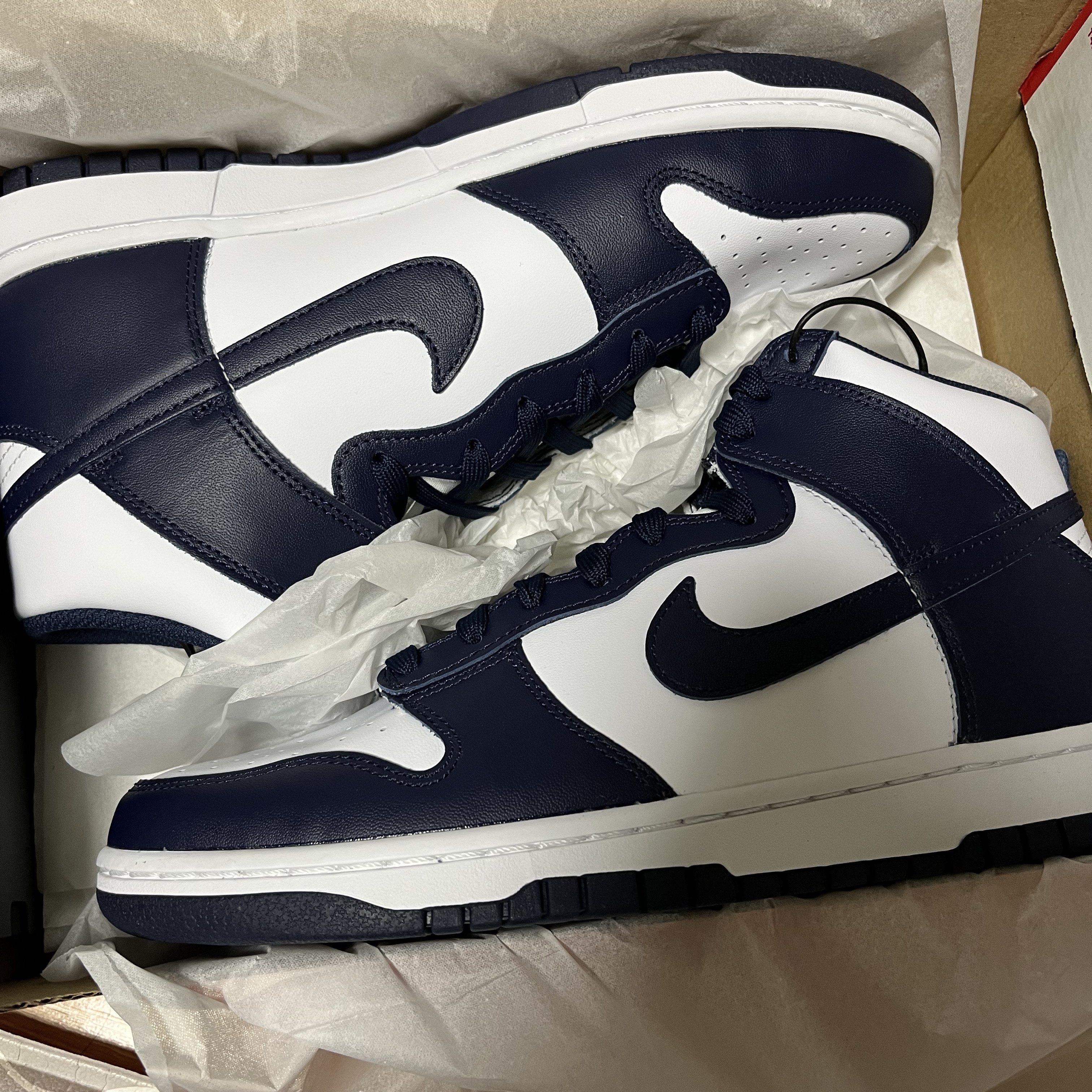Nike Dunk High Retro Championship Navy 착용 스타일