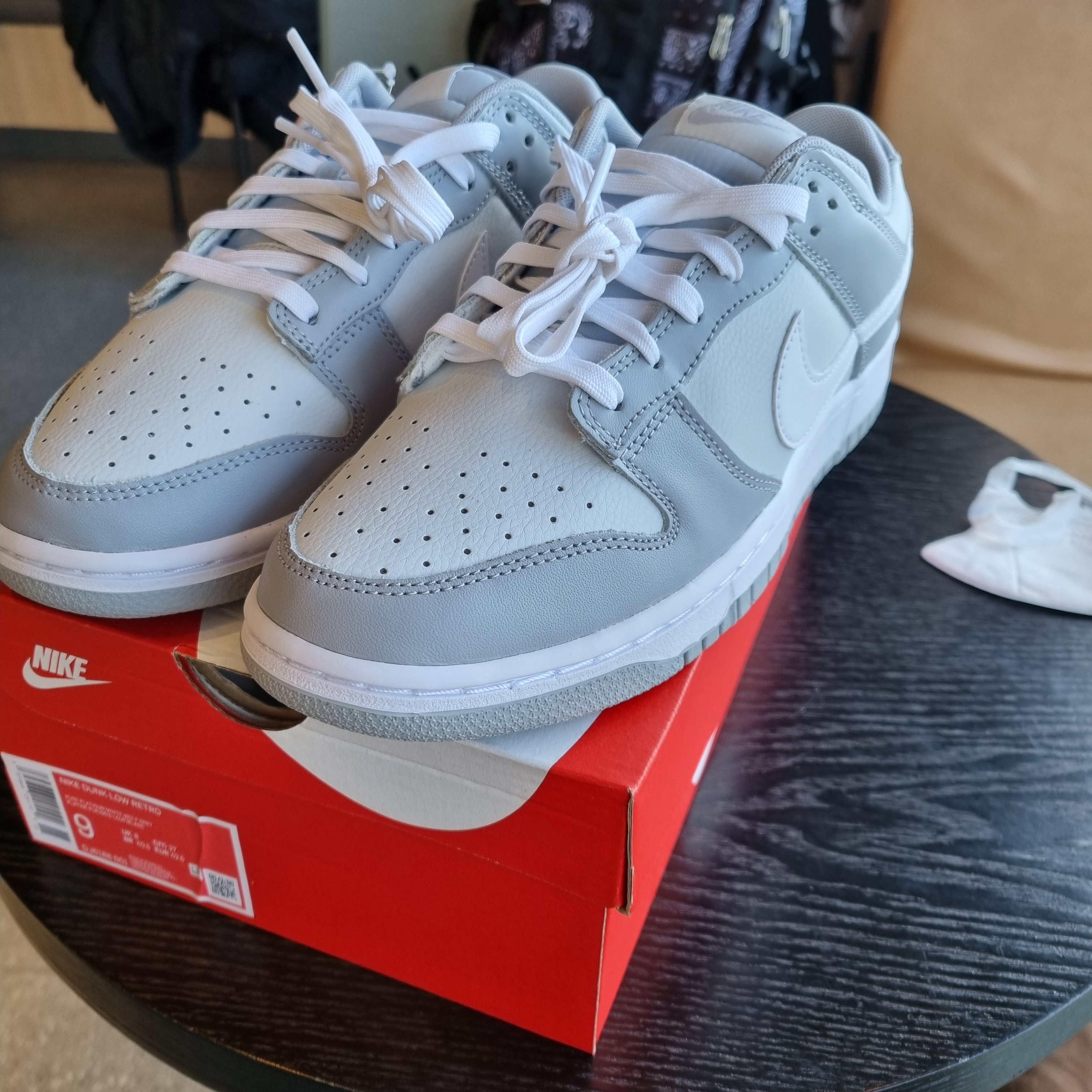 Nike Dunk Low Retro Wolf Grey 착용 스타일 - 1