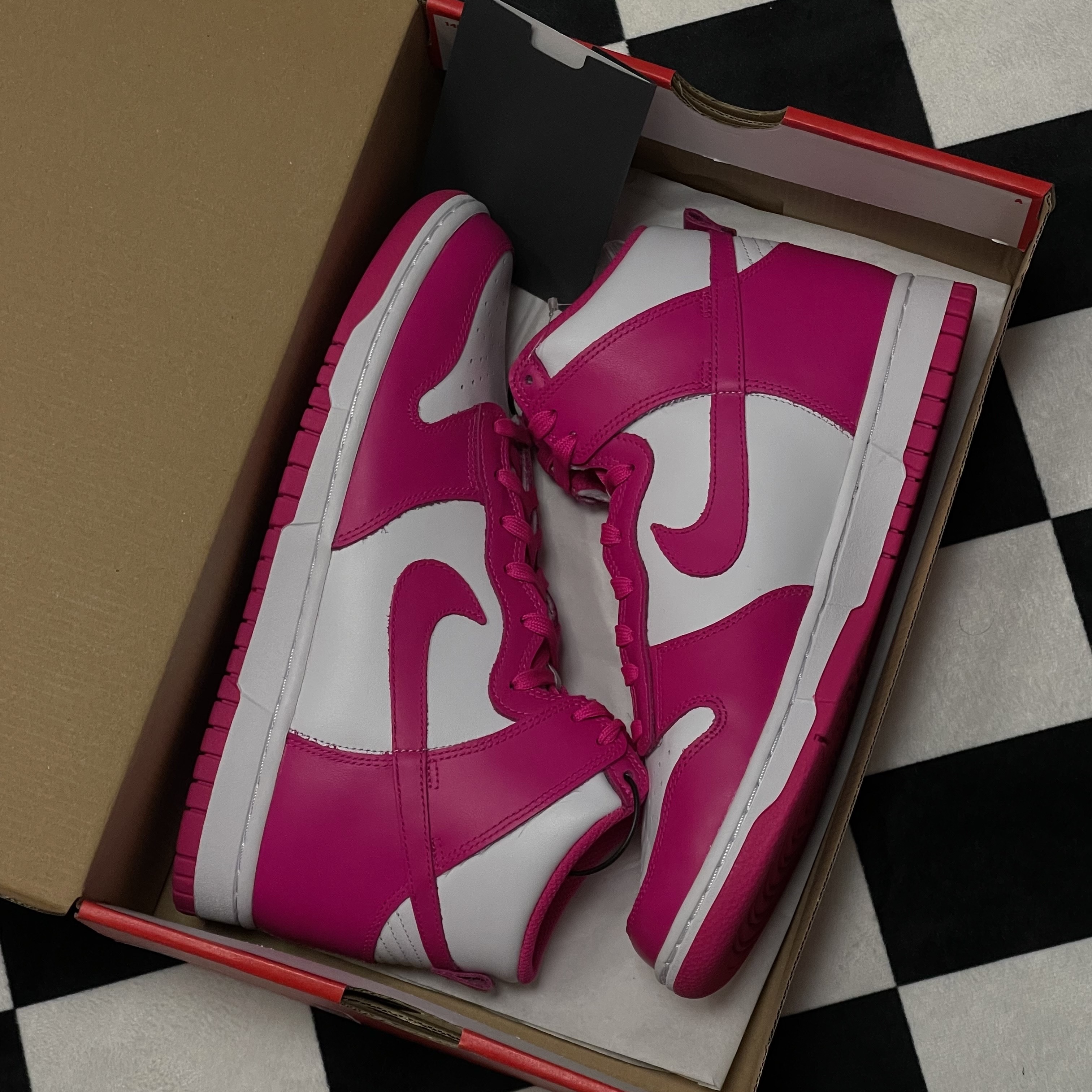 (W) Nike Dunk High Pink Prime 착용 스타일