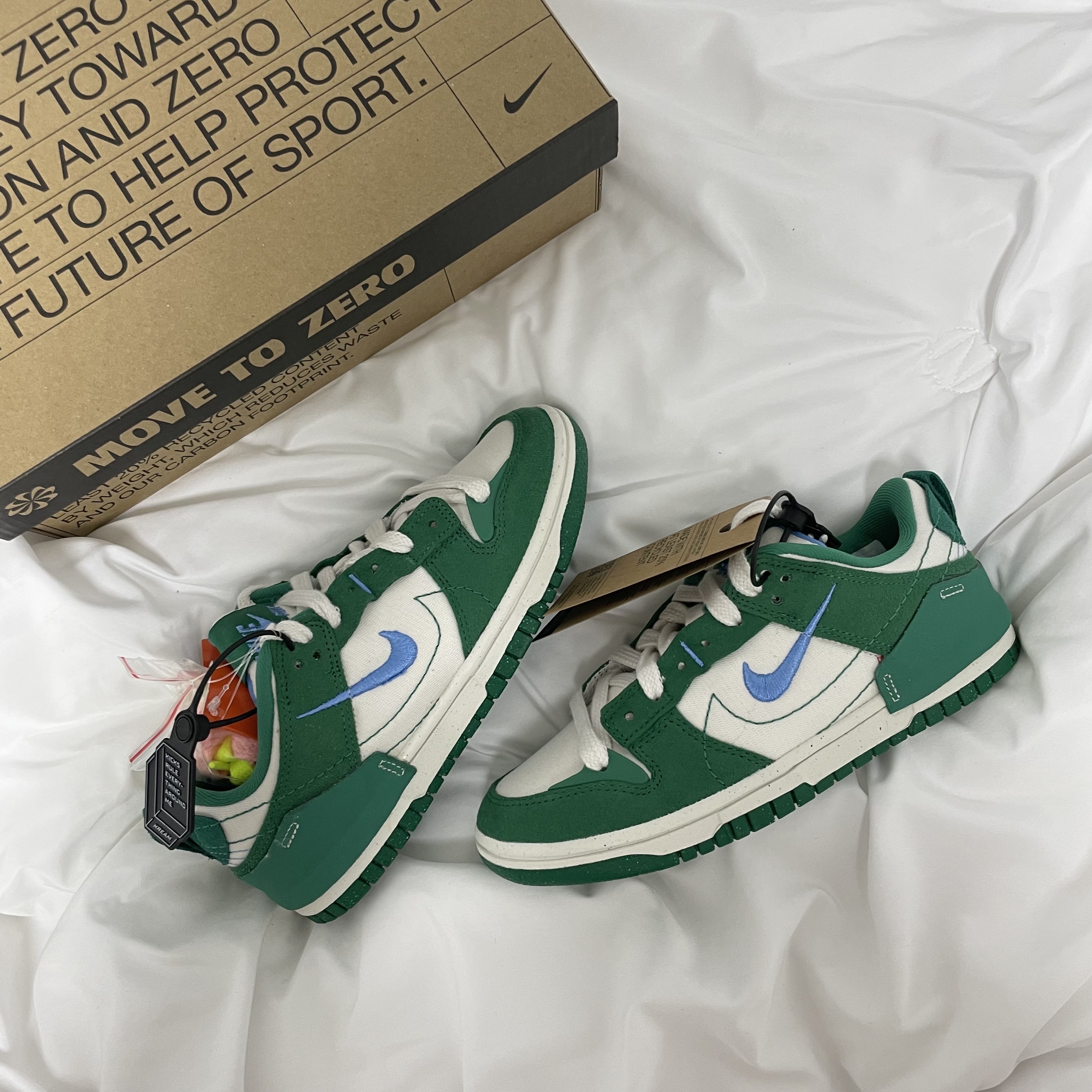 (W) Nike Dunk Low Disrupt 2 Phantom University Blue 착용 스타일