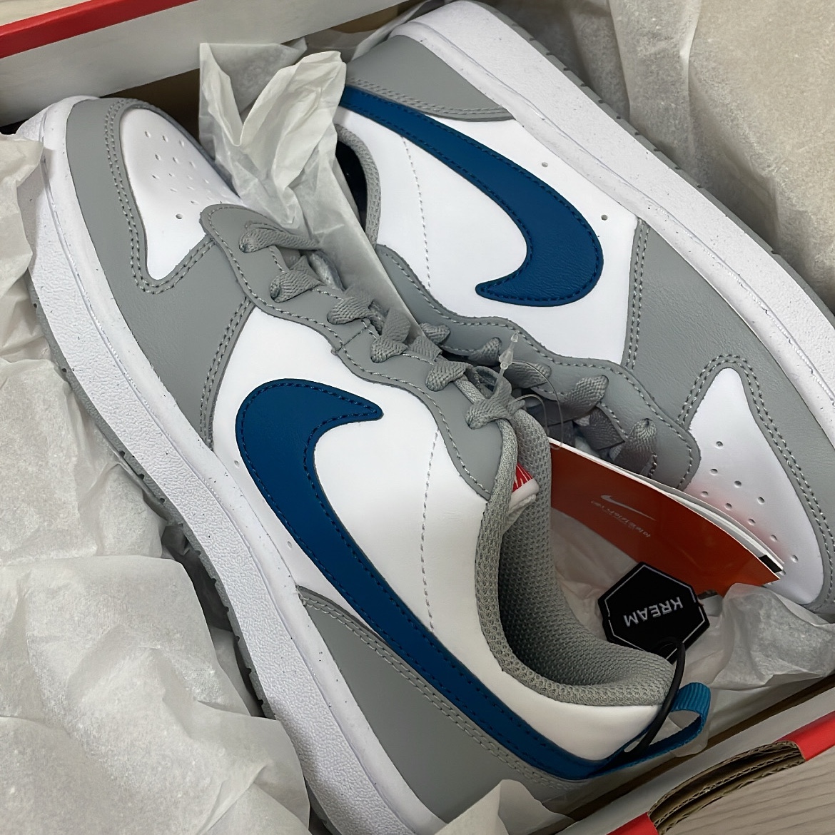 (GS) Nike Court Borough Low 2 Light Smoke Grey 착용 스타일