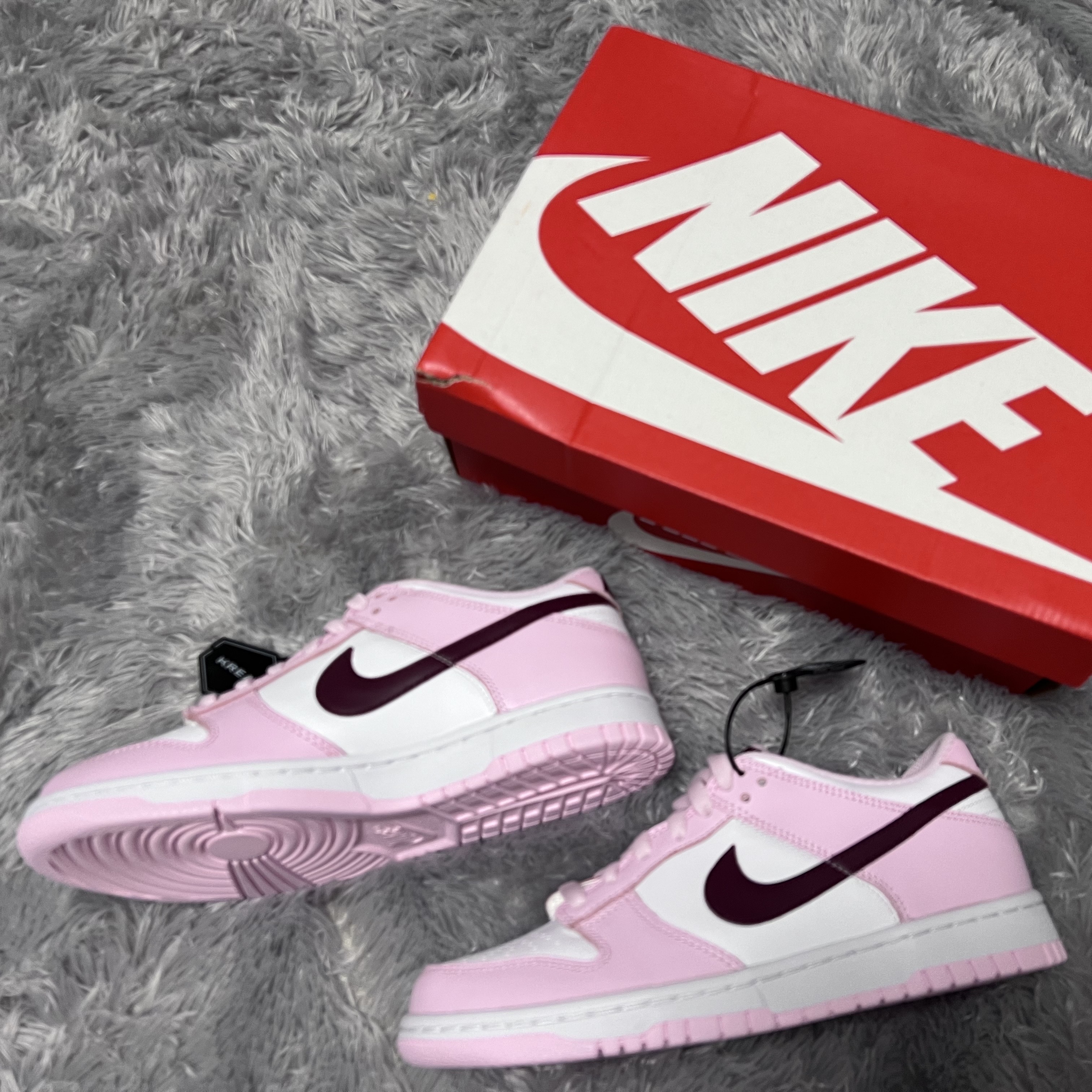 (GS) Nike Dunk Low Pink Foam 착용 스타일