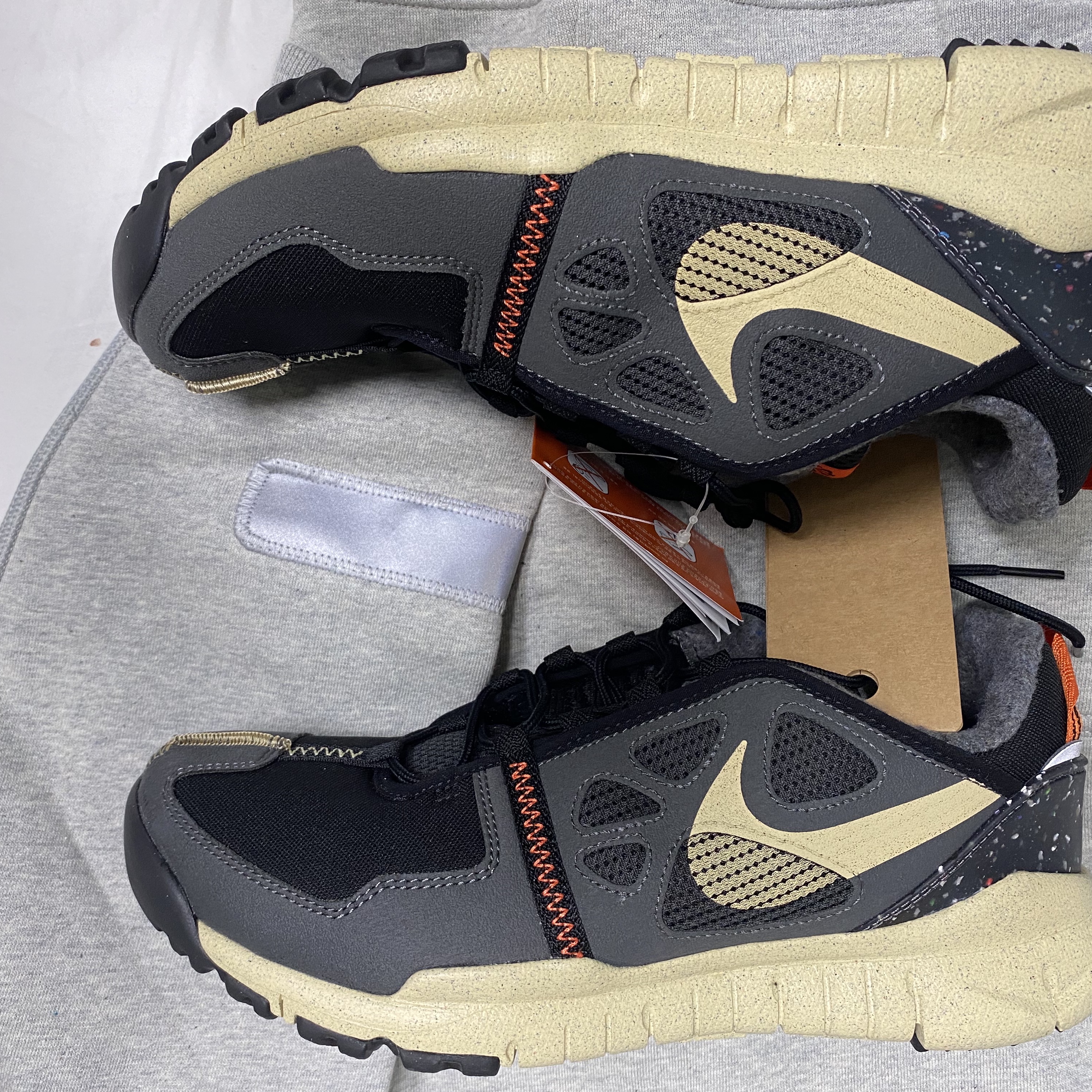 Nike Free Terra Vista Black and Canvas, Nike ACG Therma-Fit Fleece Full Zip Hoodie Airora Grey Heather - Asia 착용 스타일 - 3
