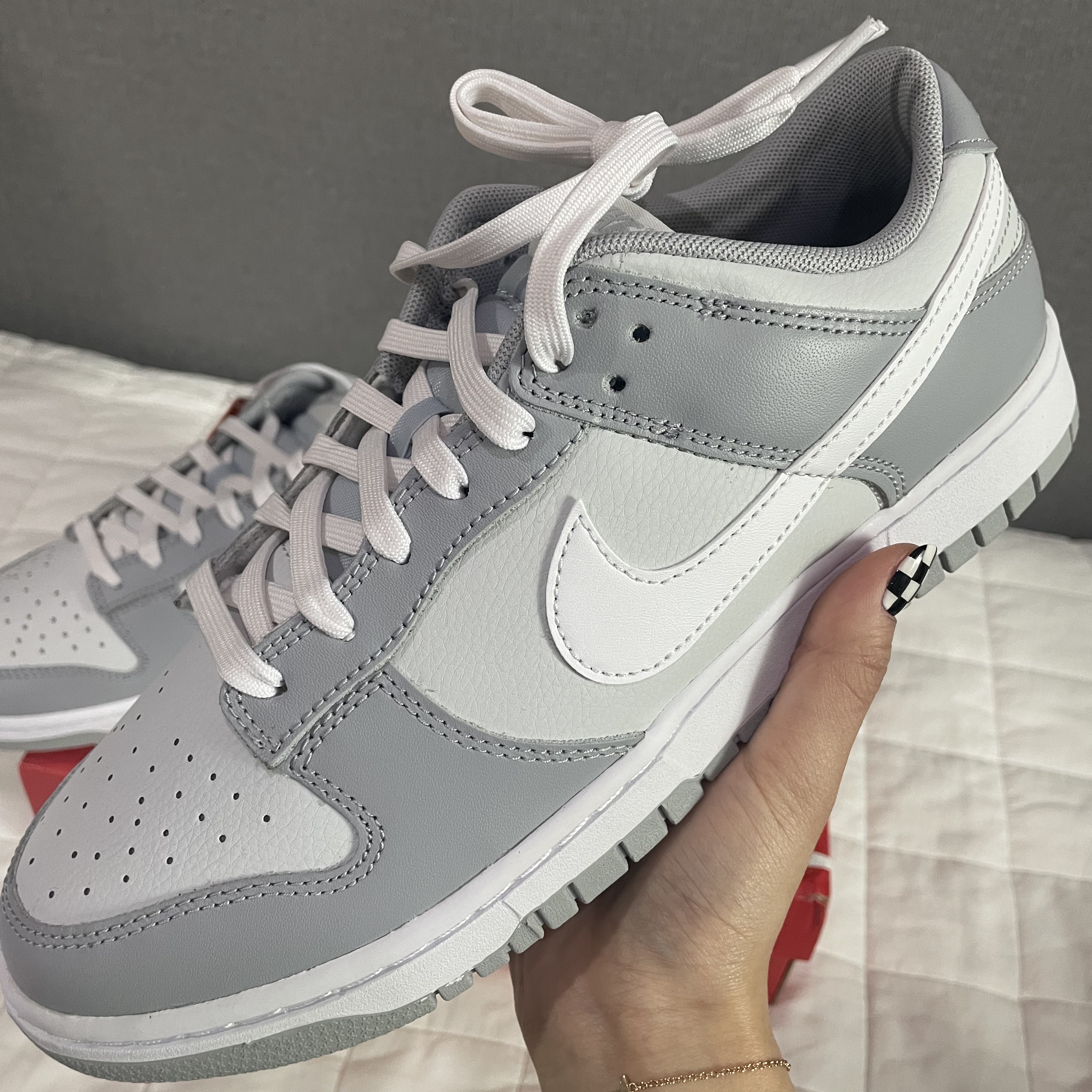 Nike Dunk Low Retro Wolf Grey 착용 스타일 - 4
