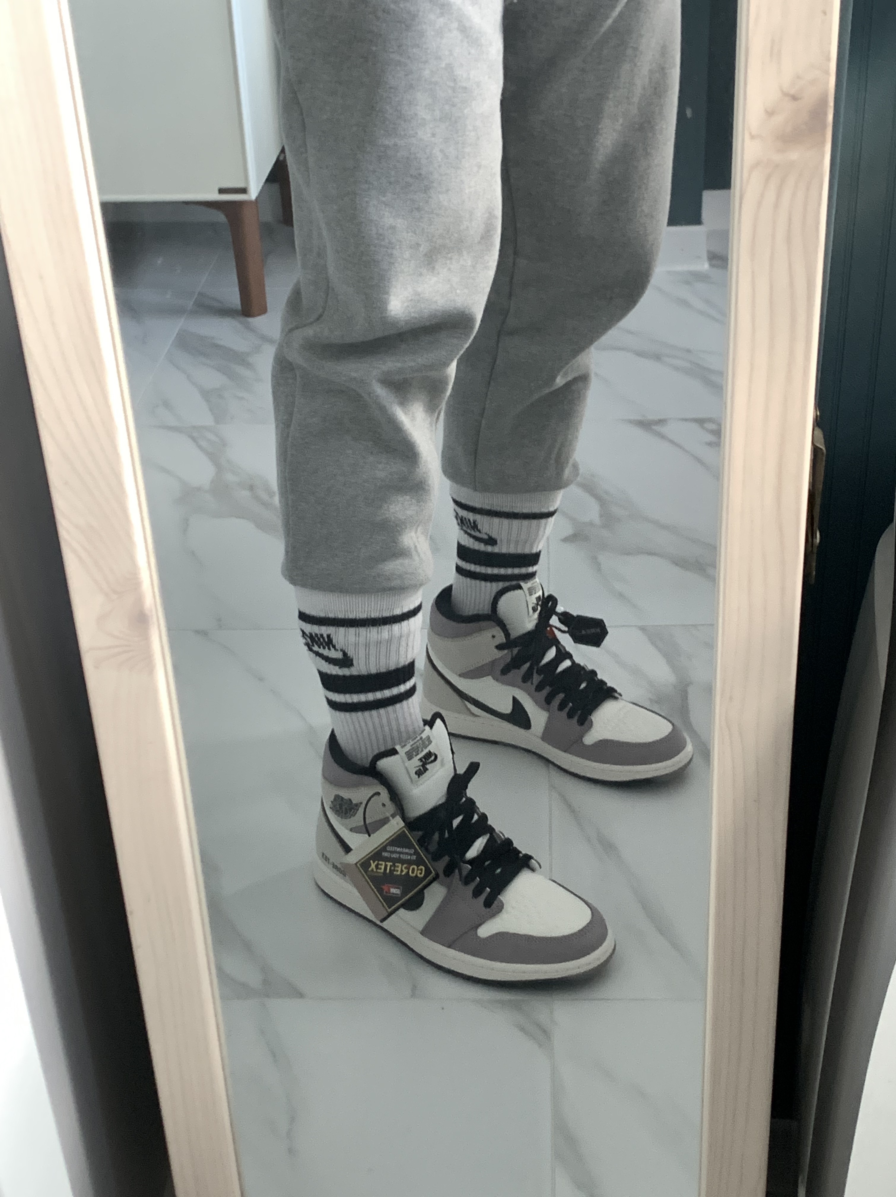 Jordan 1 Element Gore-Tex Sail 착용 스타일 - 1