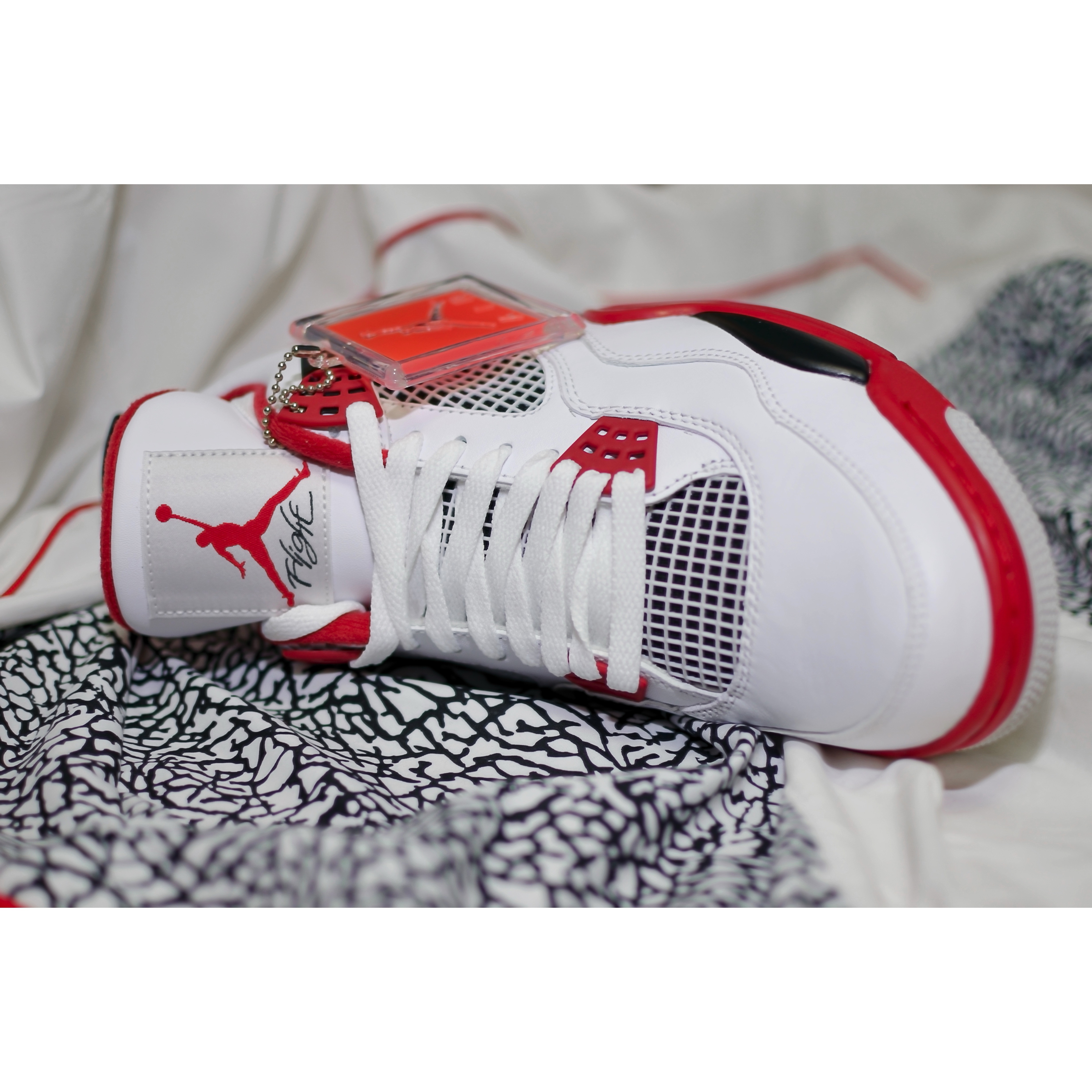 Jordan 4 Retro Fire Red Mars Blackmon 착용 스타일