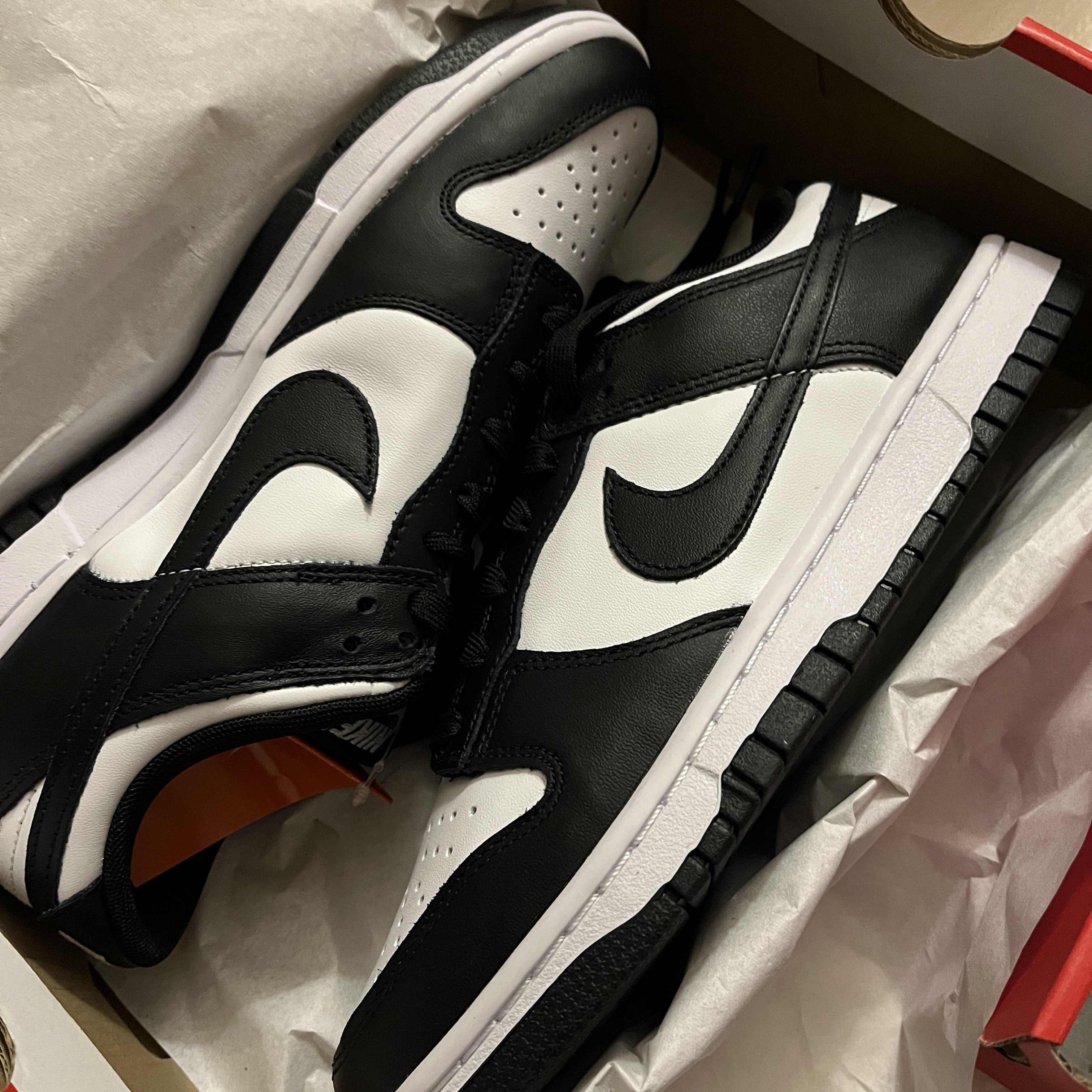 Nike Dunk Low Retro Wolf Grey, Nike Dunk Low Retro Black 착용 스타일 - 3