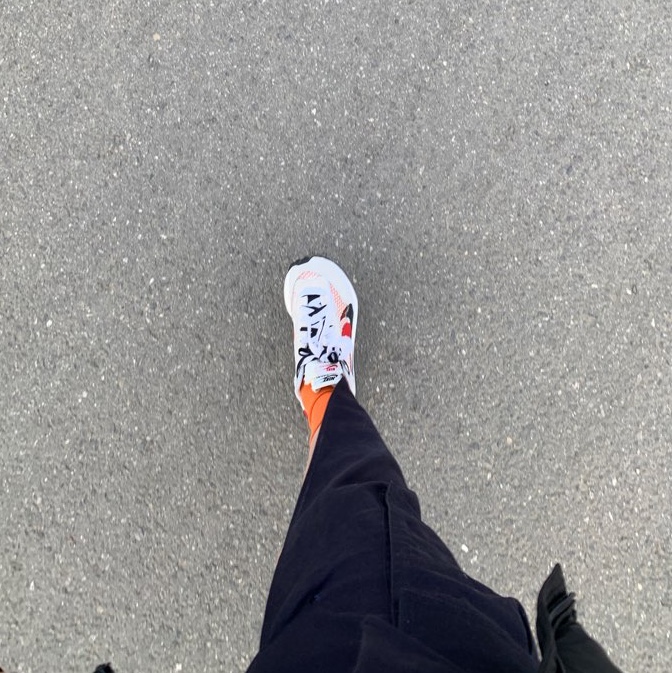 Nike x Sacai VaporWaffle Royal Fuchsia 착용 스타일