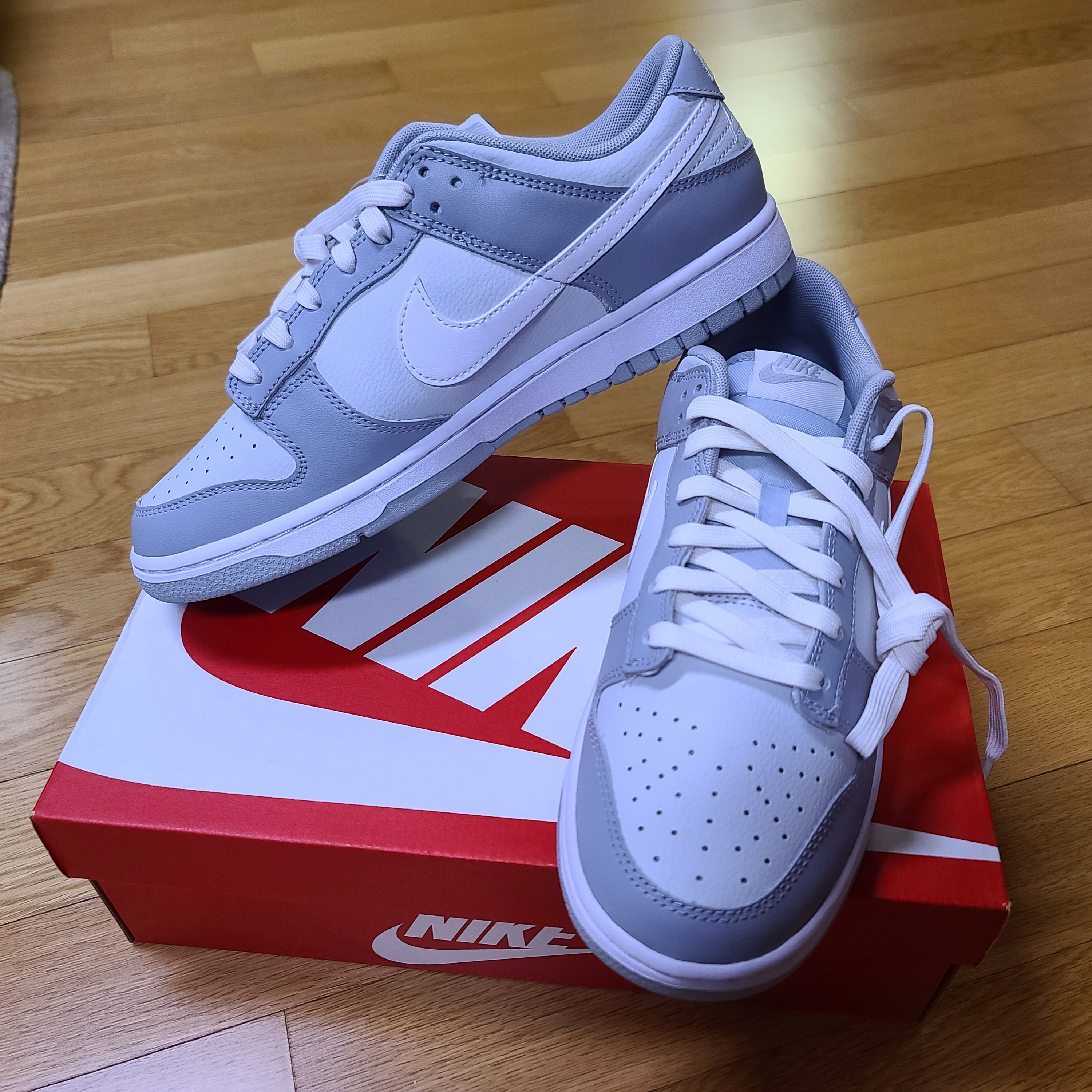 Nike Dunk Low Retro Wolf Grey 착용 스타일