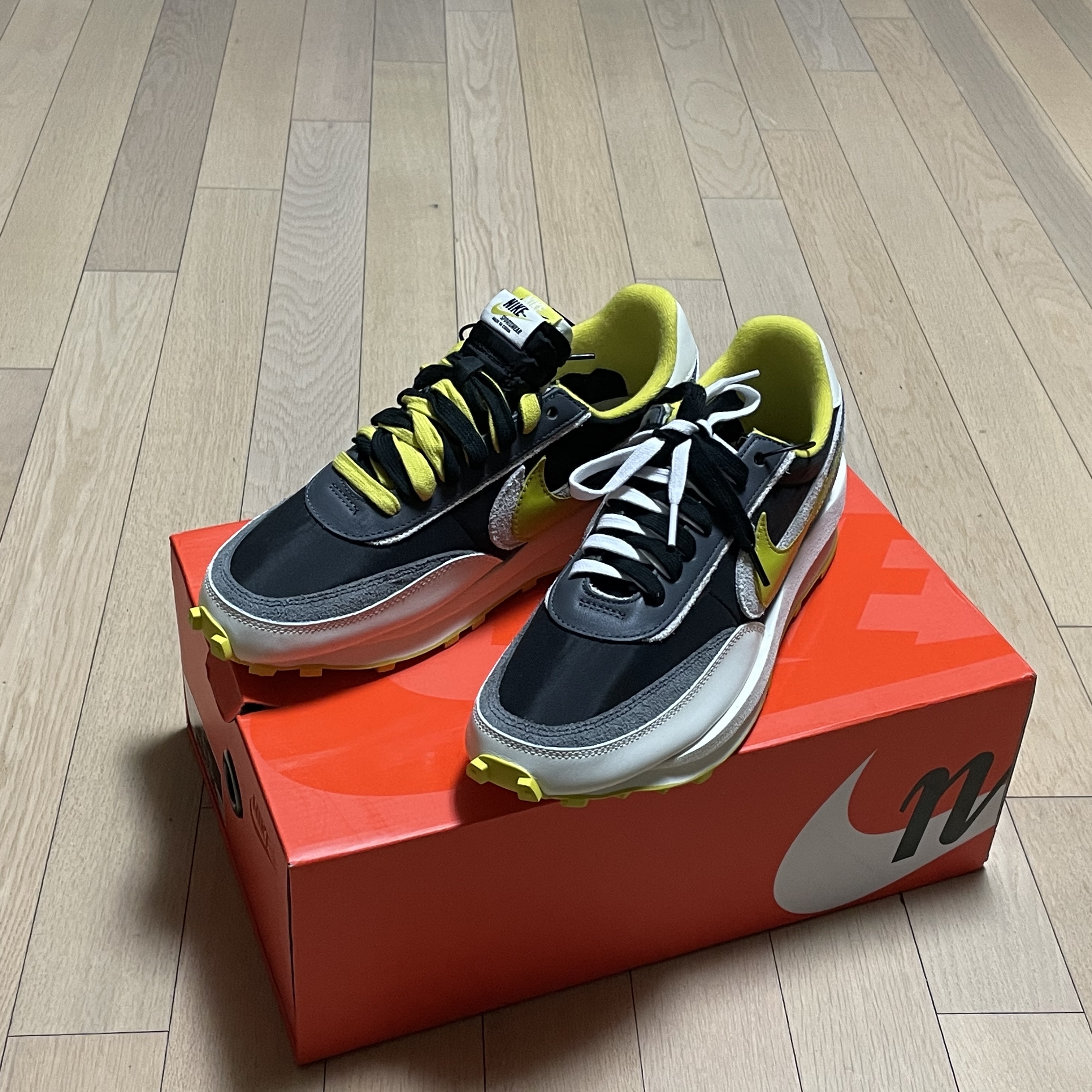 Nike x Sacai x Undercover LDWaffle Black Bright Citron 착용 스타일 - 2