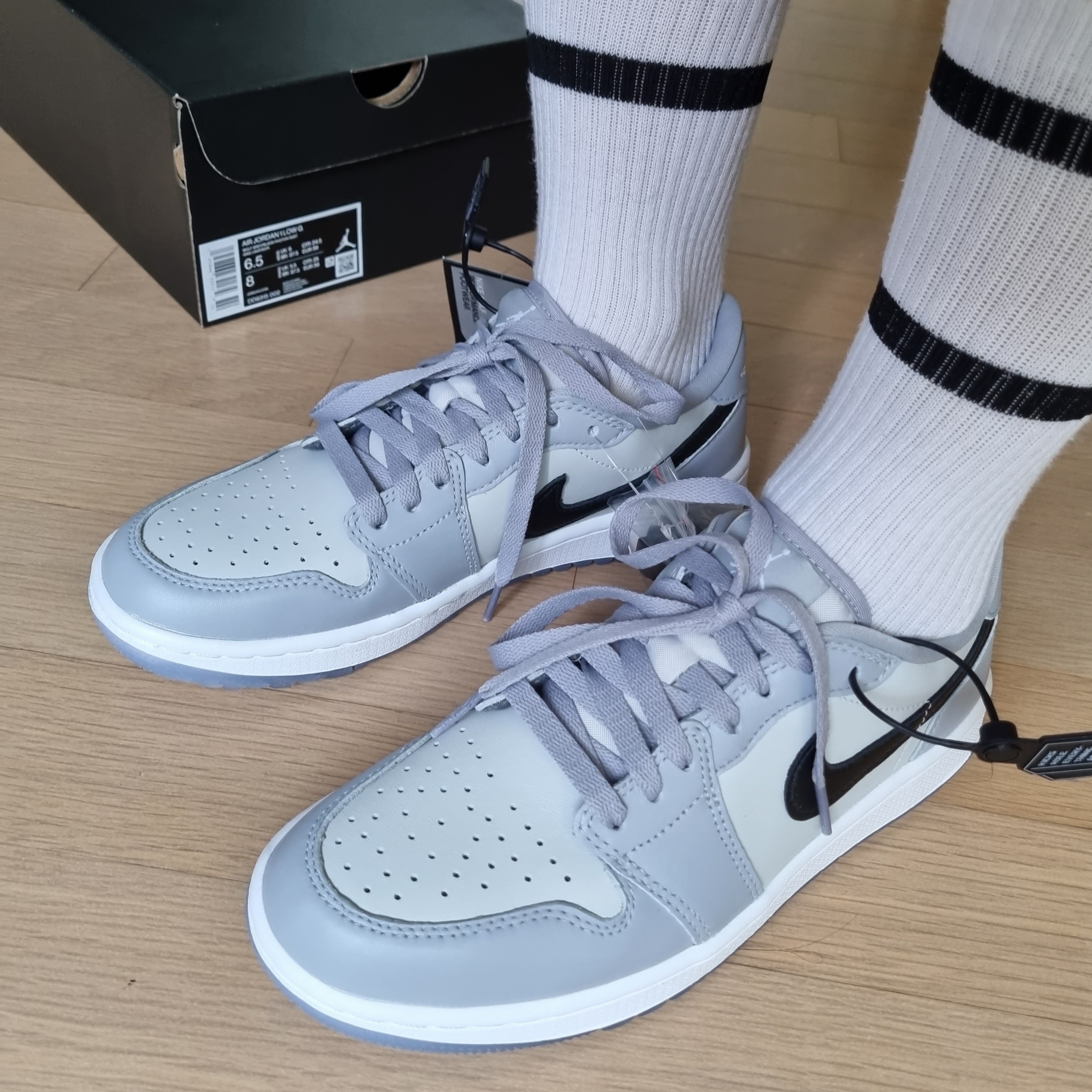 Jordan 1 Low Golf Wolf Grey 착용 스타일 - 1