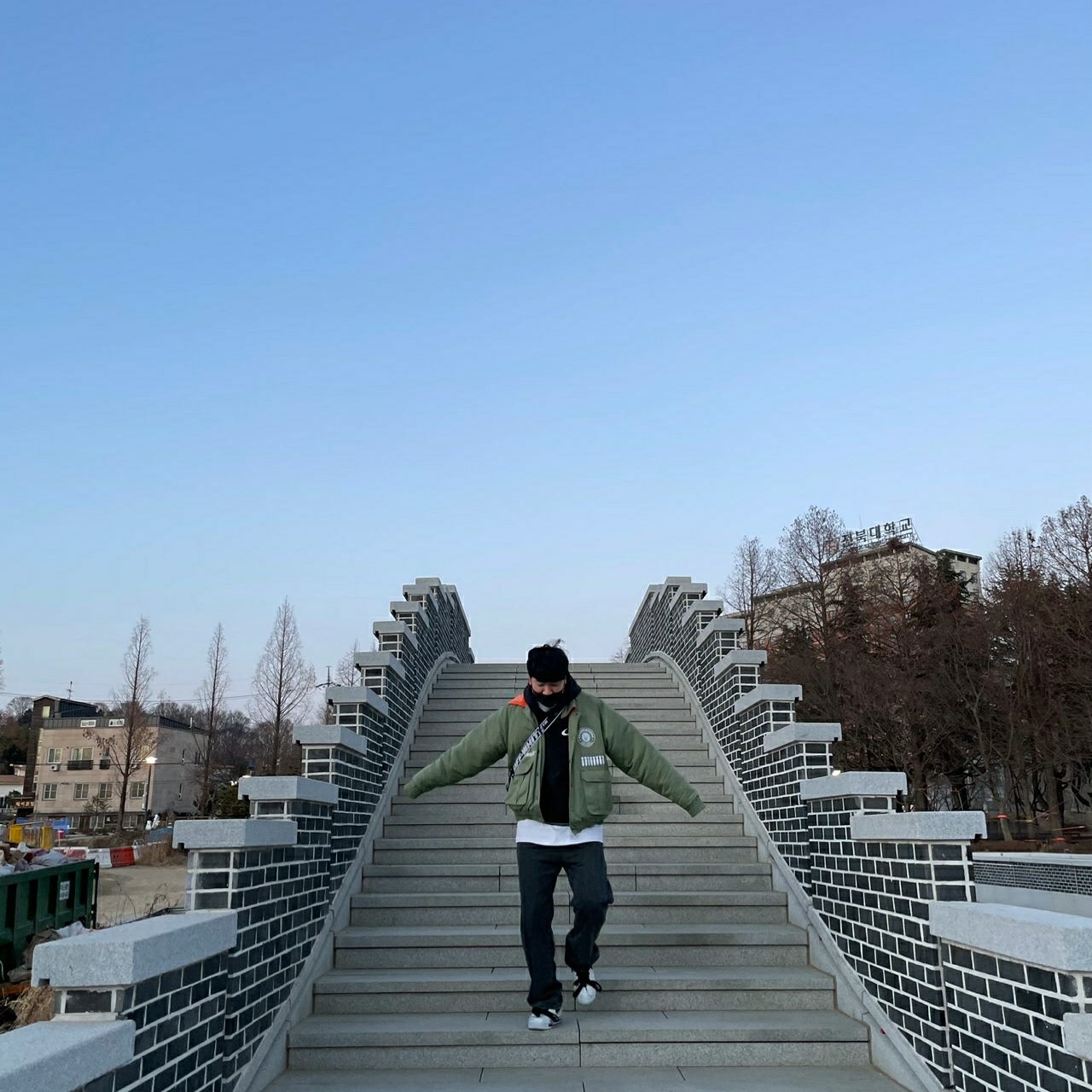 Nike x Peaceminusone Air Force 1 Low Para-Noise 2.0, Off-White x Amore Pacific Protection Box (Without Cosmetics) 착용 스타일