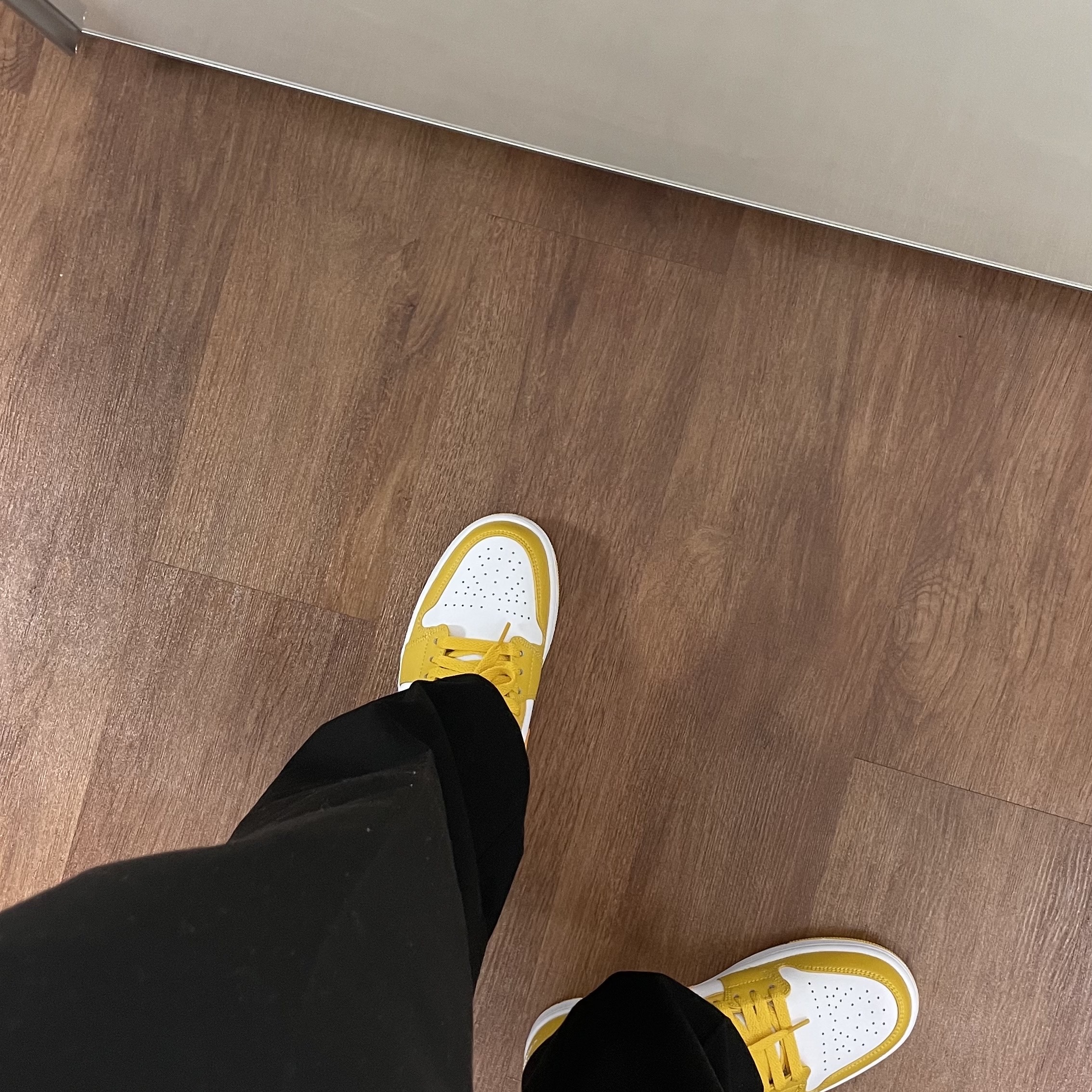 Jordan 1 Low Pollen 착용 스타일 - 1