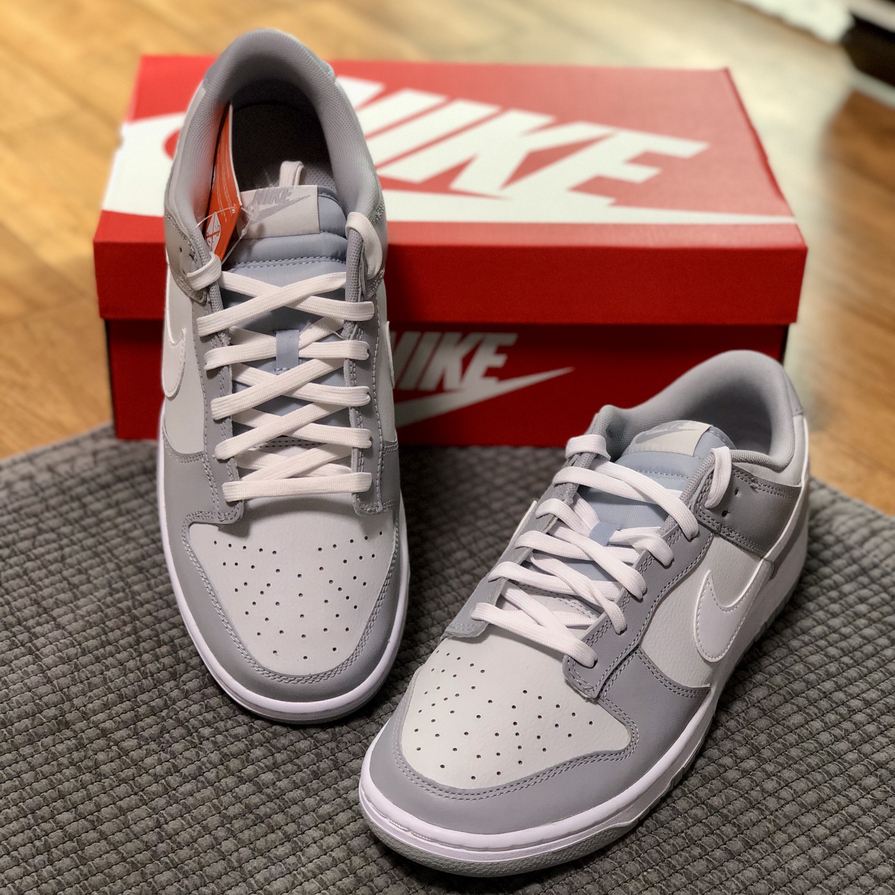 Nike Dunk Low Retro Wolf Grey 착용 스타일