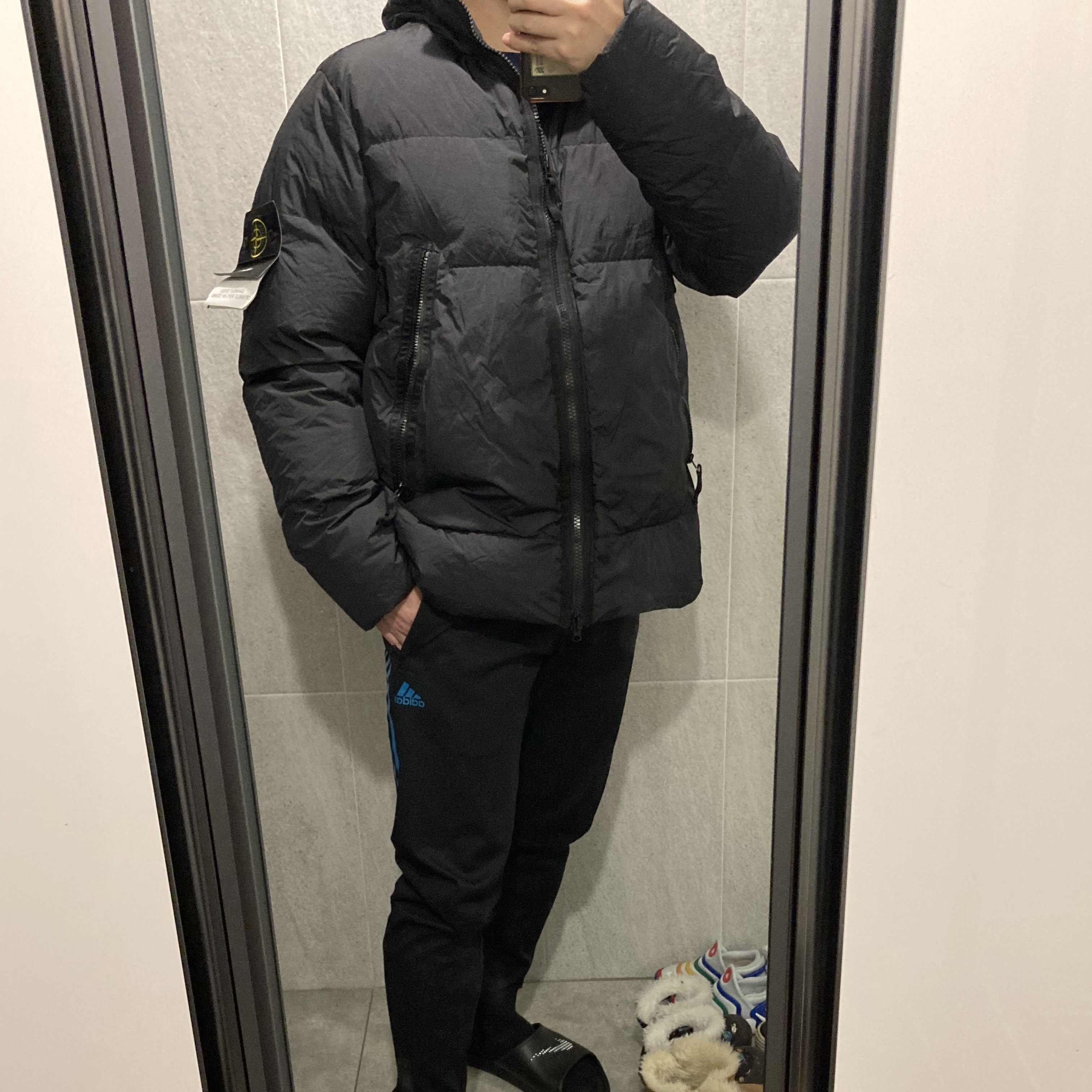 Stone Island 40123 Garment Dyed Crinkle Reps Down Jacket Black - 21FW 착용 스타일 - 3