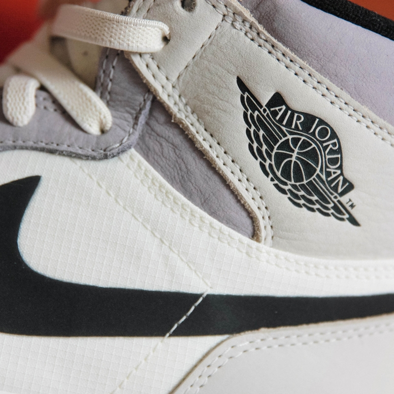 Jordan 1 Element Gore-Tex Sail 착용 스타일 - 3