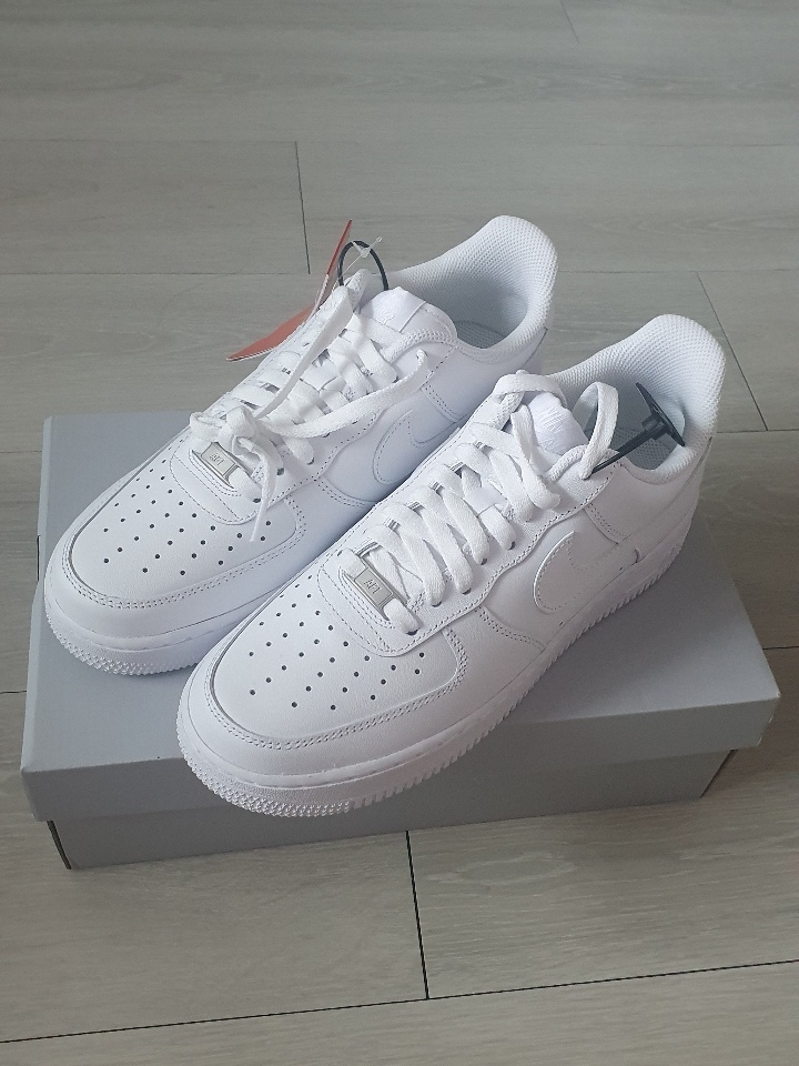 Nike Air Force 1 '07 Low White 착용 스타일