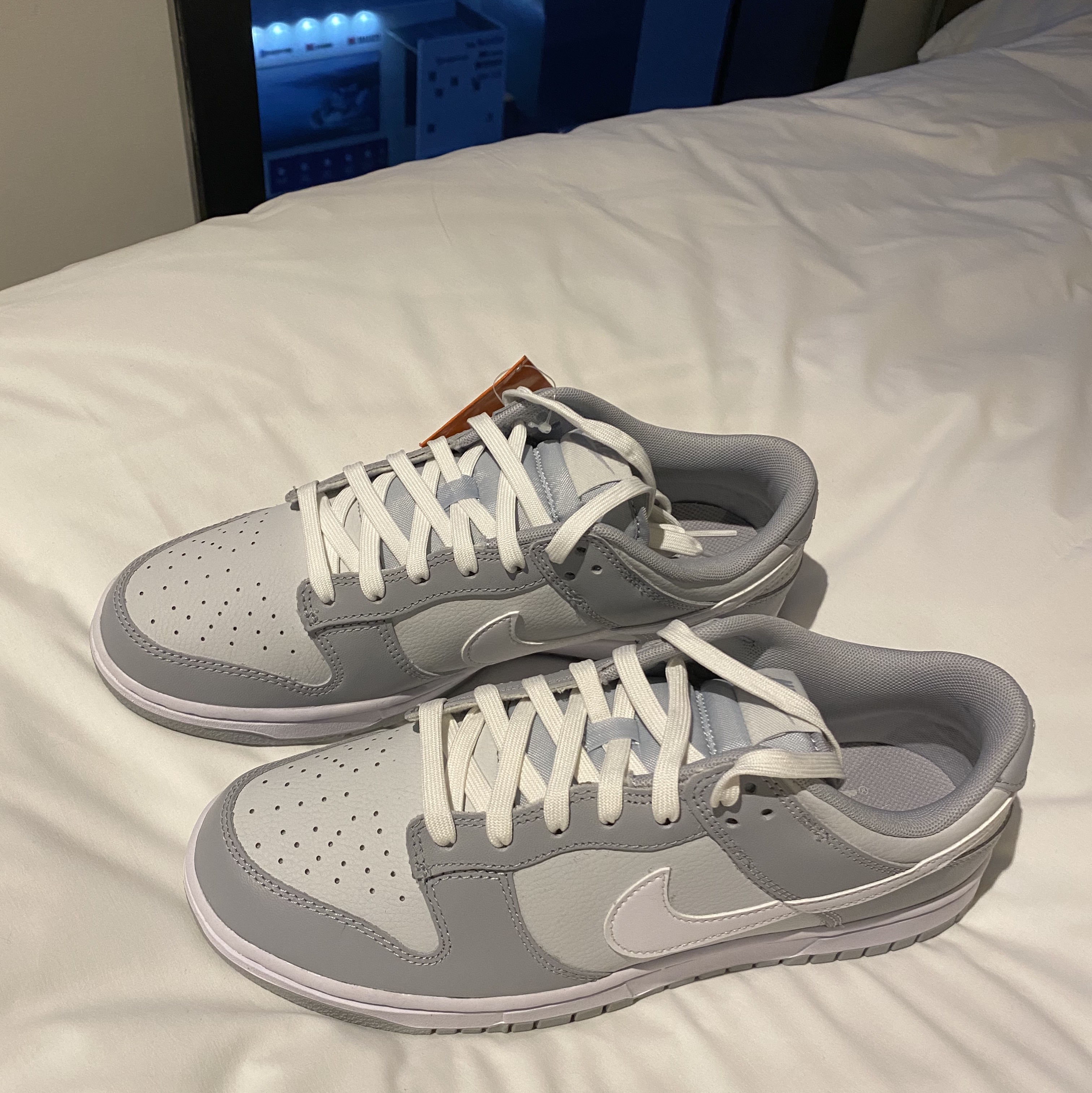 Nike Dunk Low Retro Wolf Grey 착용 스타일 - 2