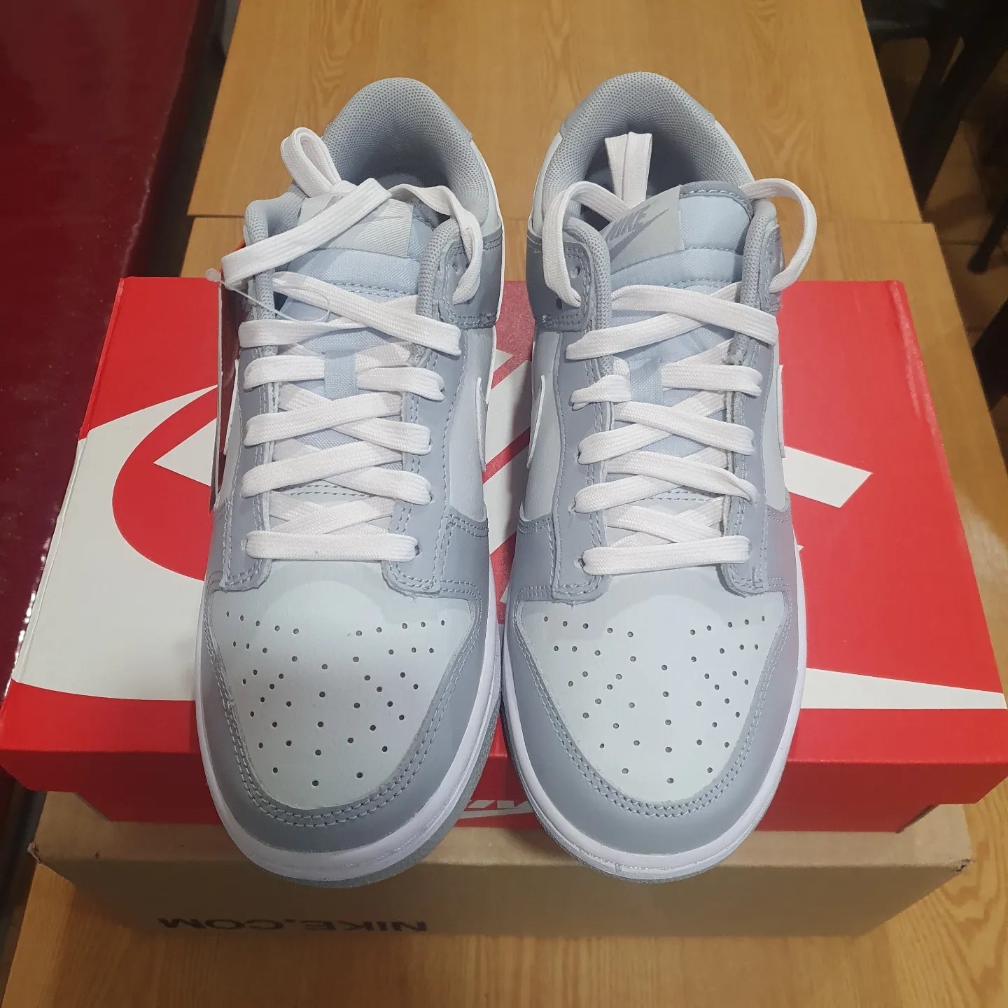 Nike Dunk Low Retro Wolf Grey 착용 스타일 - 2